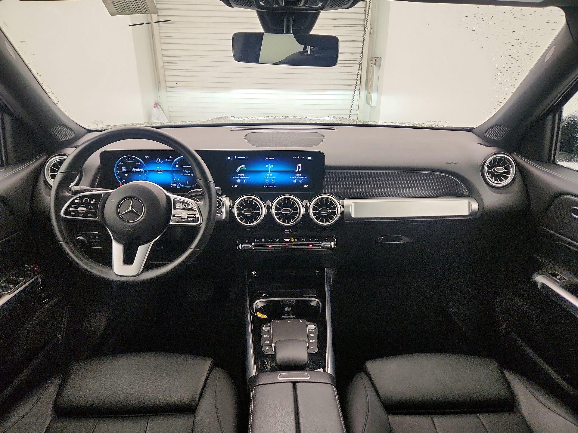 Thumbnail: 2022 Mercedes-Benz GLB - 8