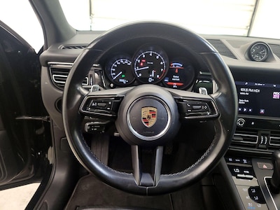 Steering Wheel & Instrument Cluster (On)