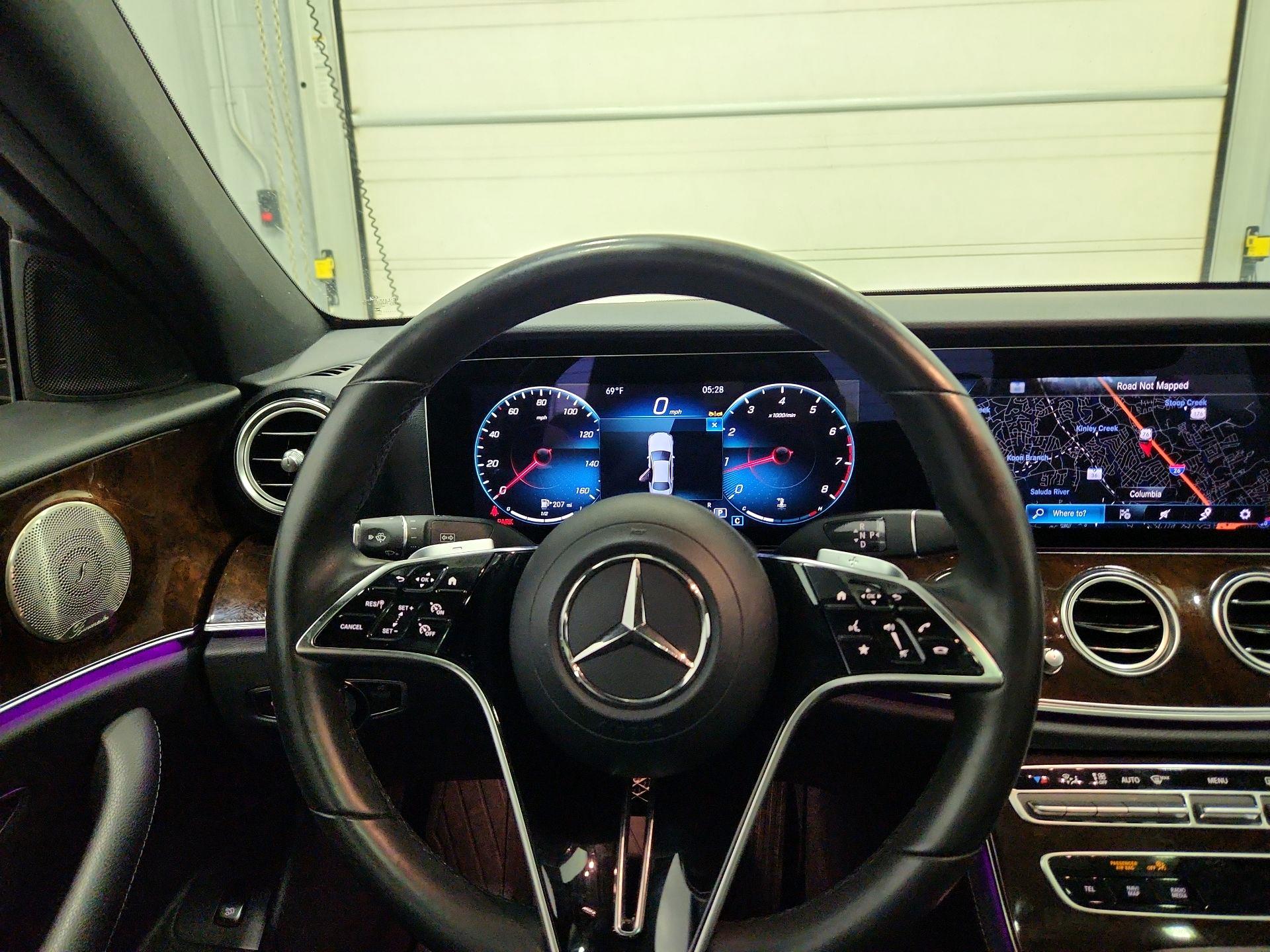 Thumbnail: 2023 Mercedes-Benz E-Class - 10