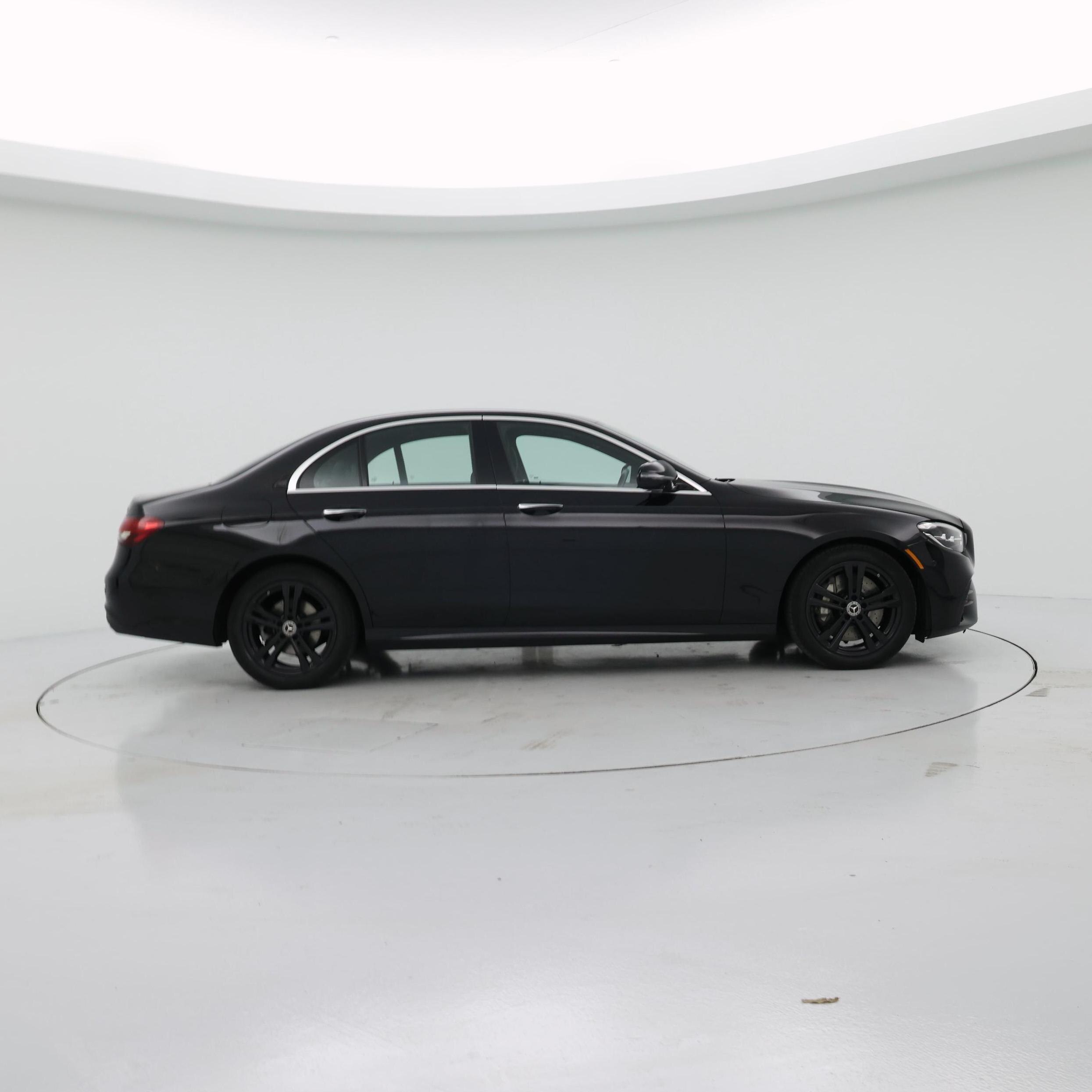 Thumbnail: 2023 Mercedes-Benz E-Class - 7