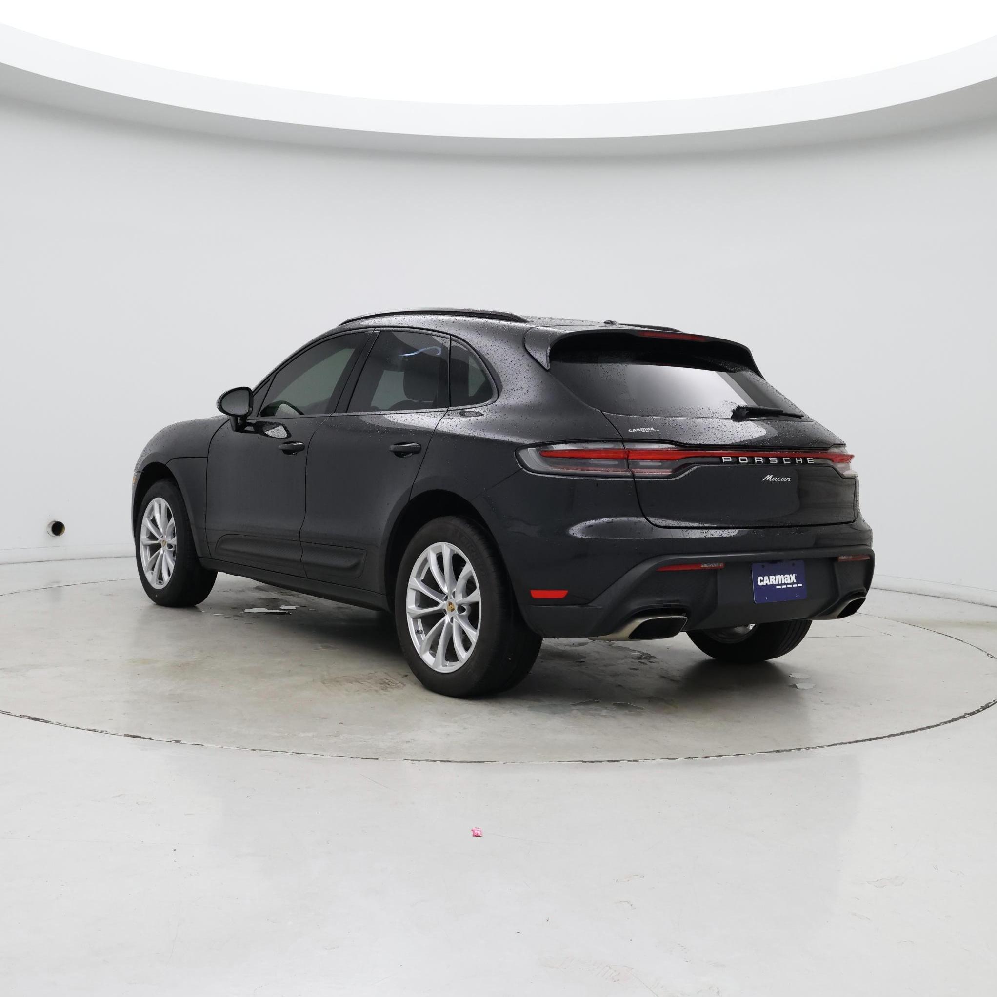 Thumbnail: 2024 Porsche Macan - 2