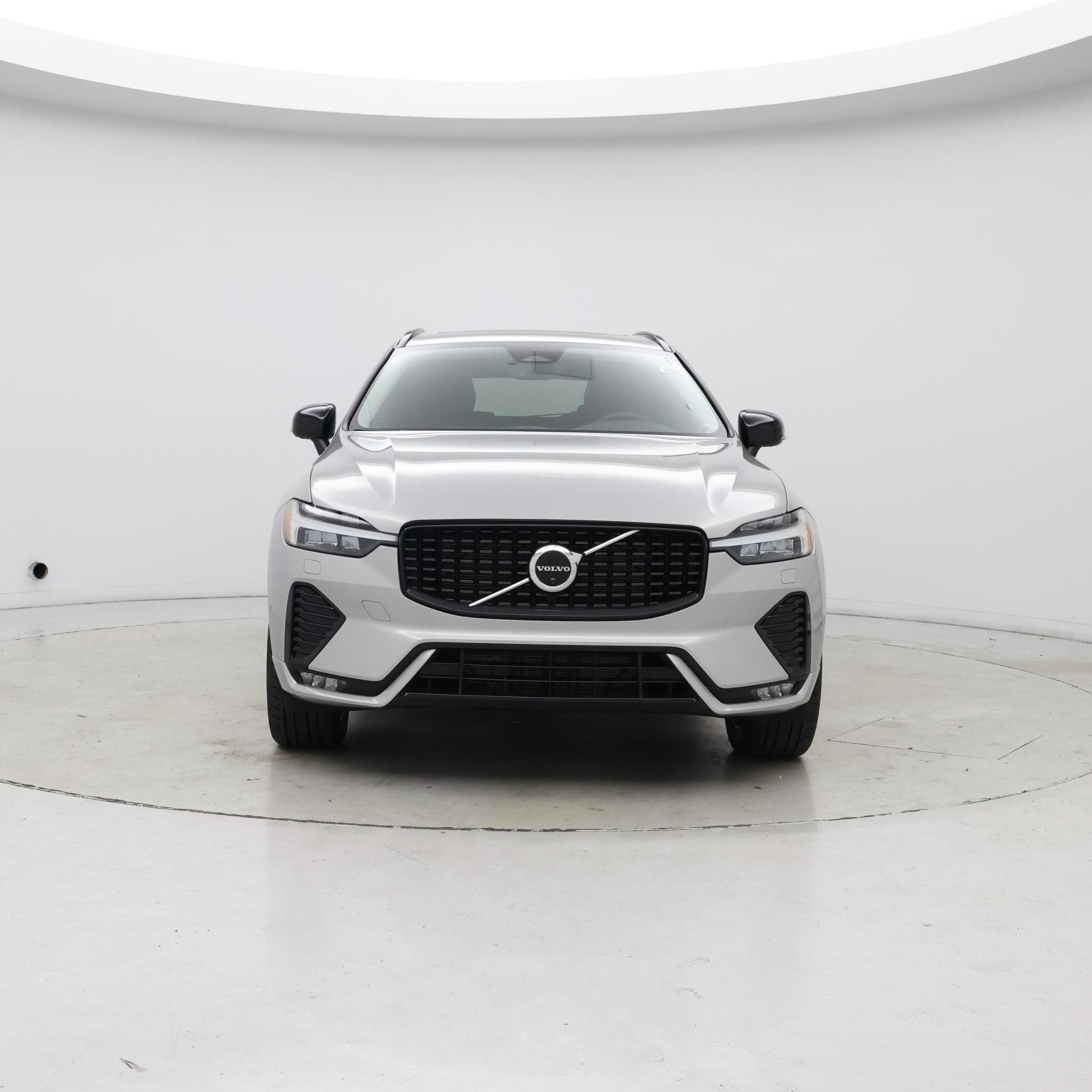 Thumbnail: 2023 Volvo XC60 - 5