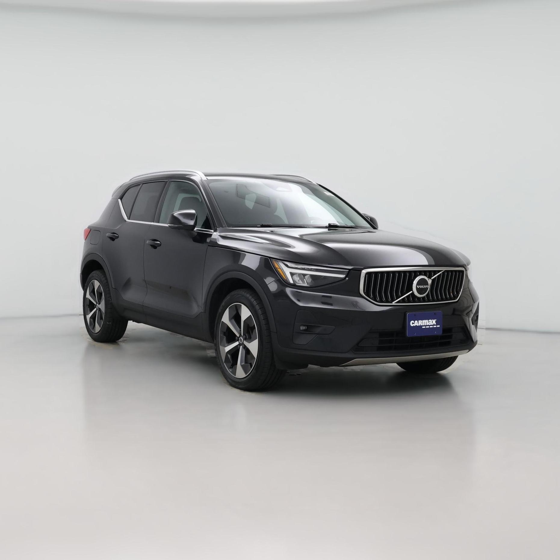 Thumbnail: 2023 Volvo XC40 - 1