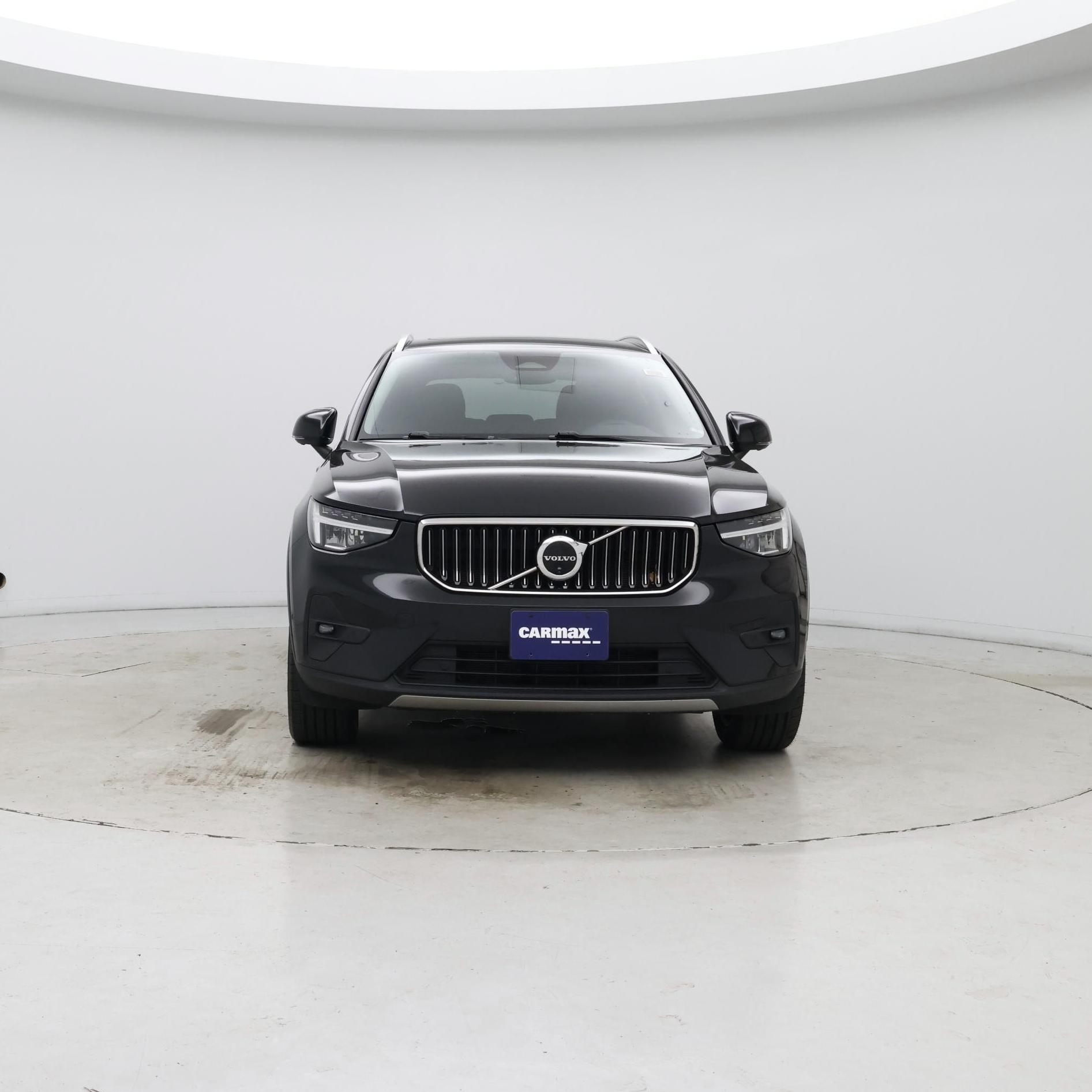 Thumbnail: 2023 Volvo XC40 - 5