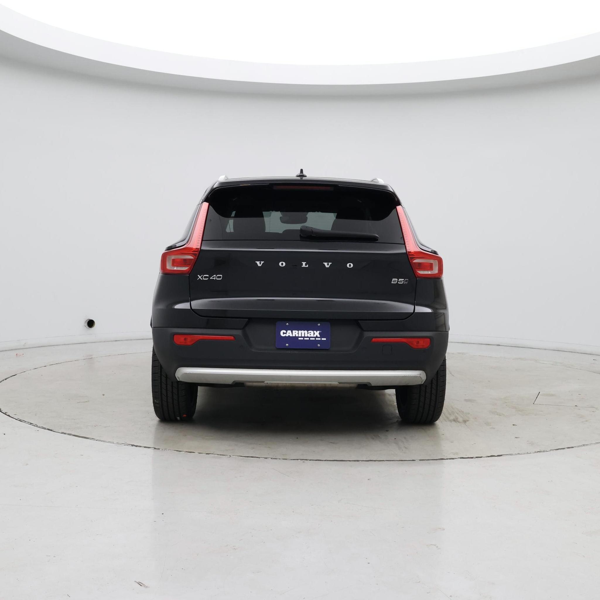 Thumbnail: 2023 Volvo XC40 - 6