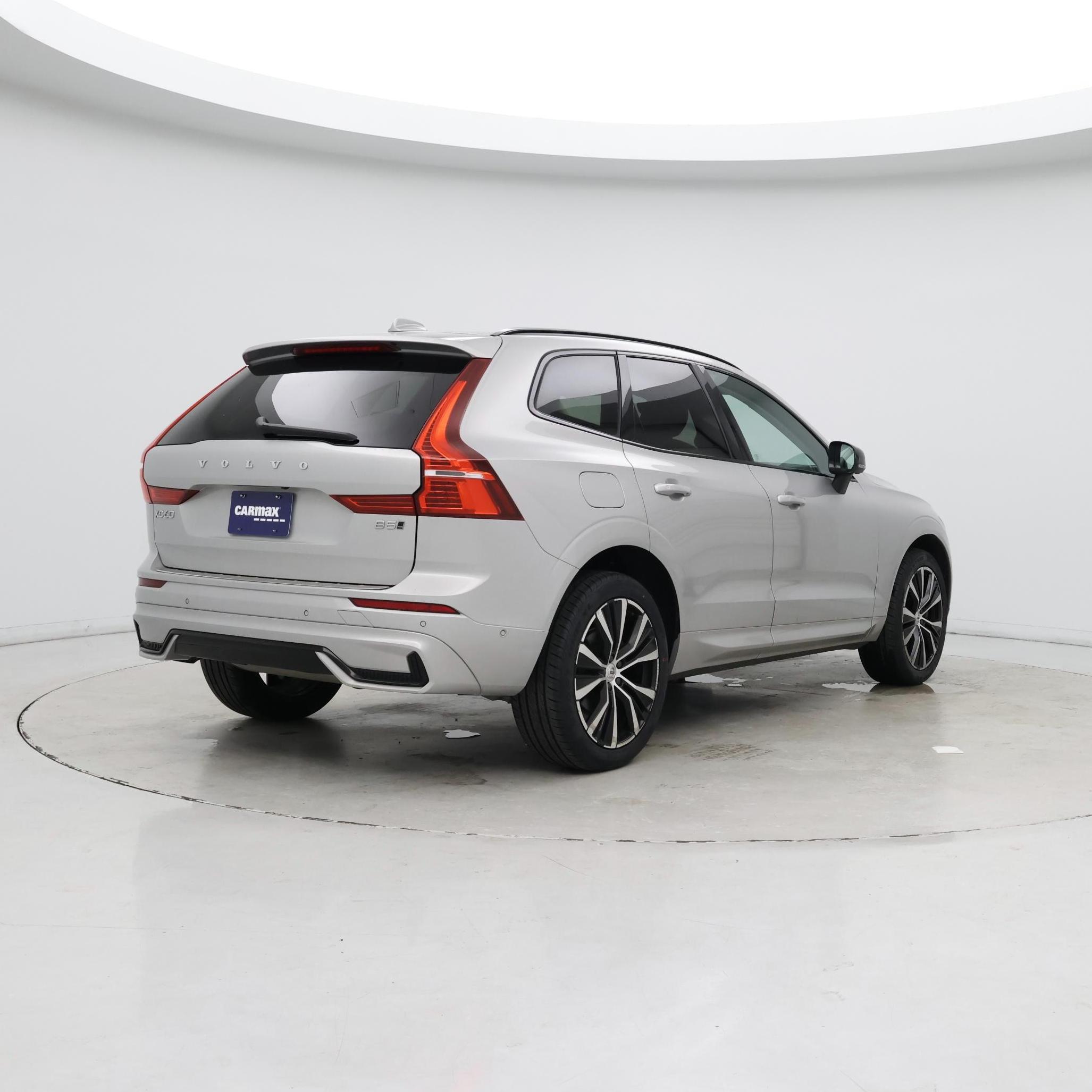 Thumbnail: 2023 Volvo XC60 - 8
