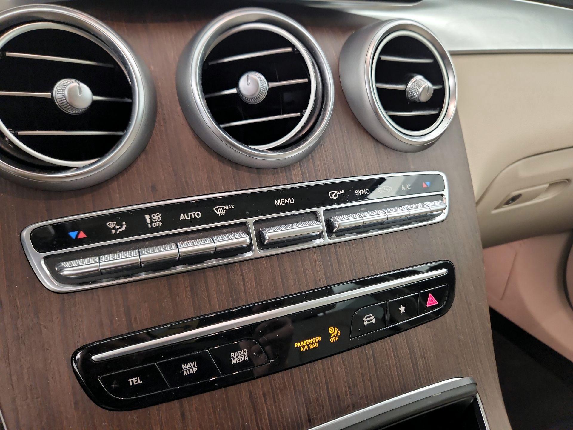 Thumbnail: 2022 Mercedes-Benz GLC - 16