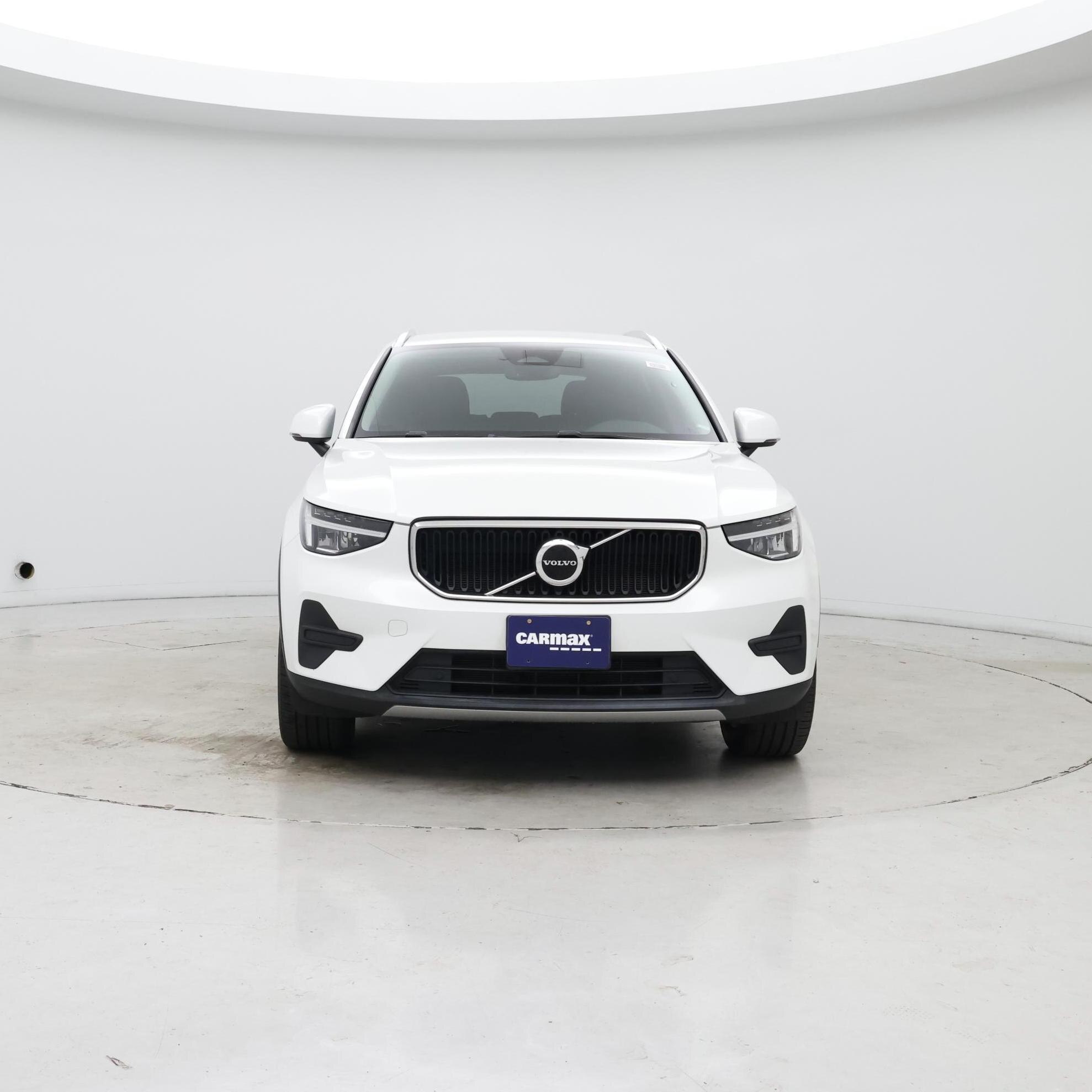Thumbnail: 2023 Volvo XC40 - 5