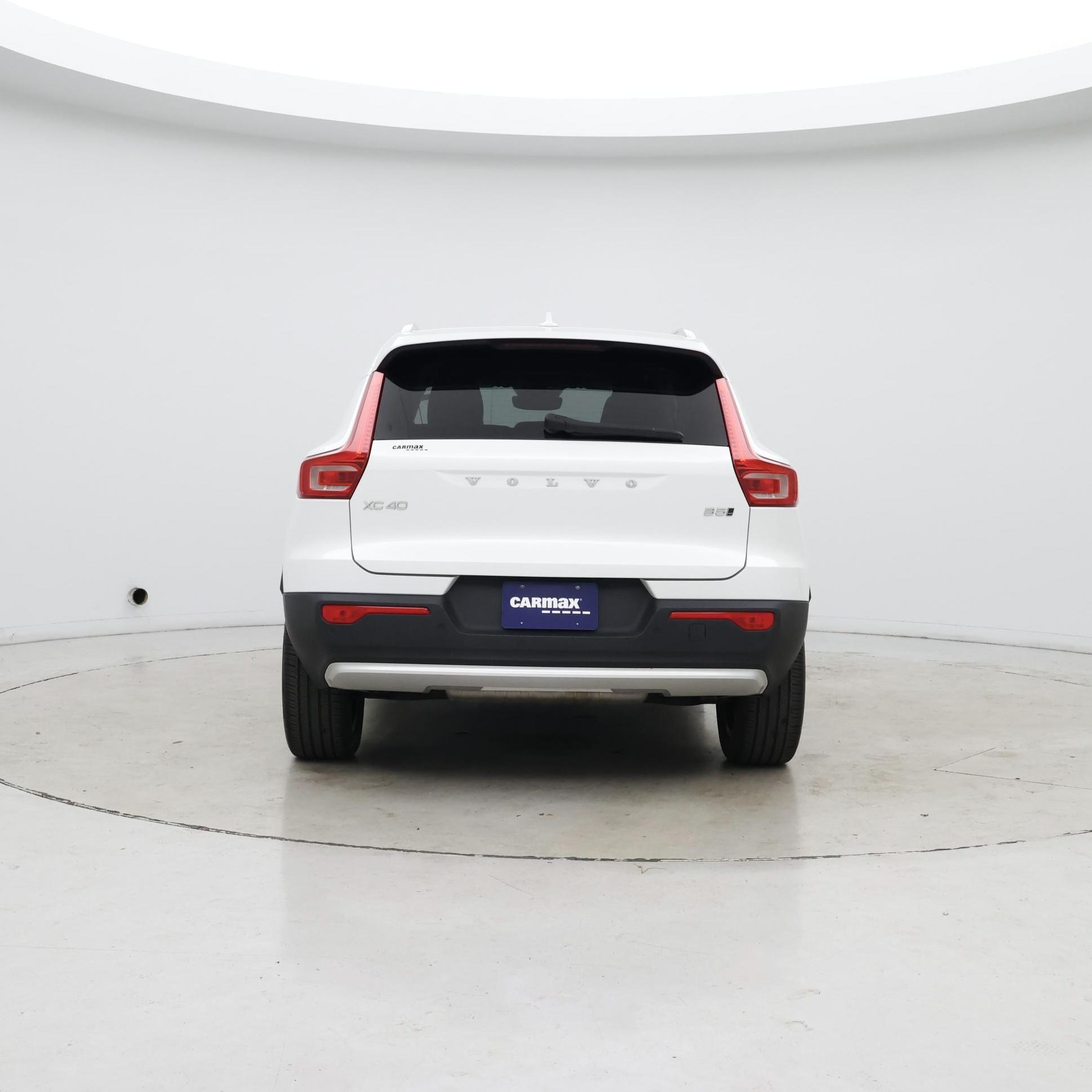 Thumbnail: 2023 Volvo XC40 - 6