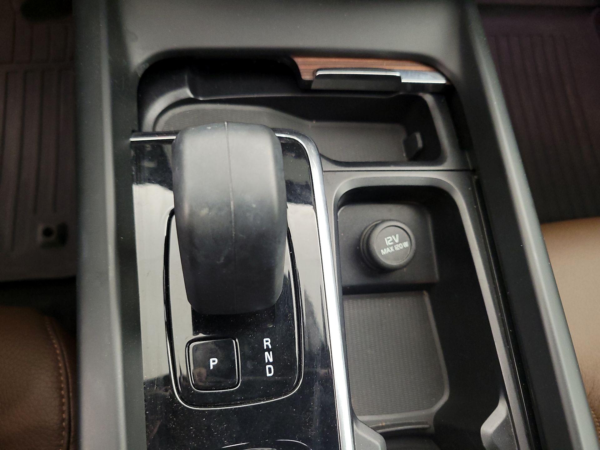 Thumbnail: 2023 Volvo XC60 - 17