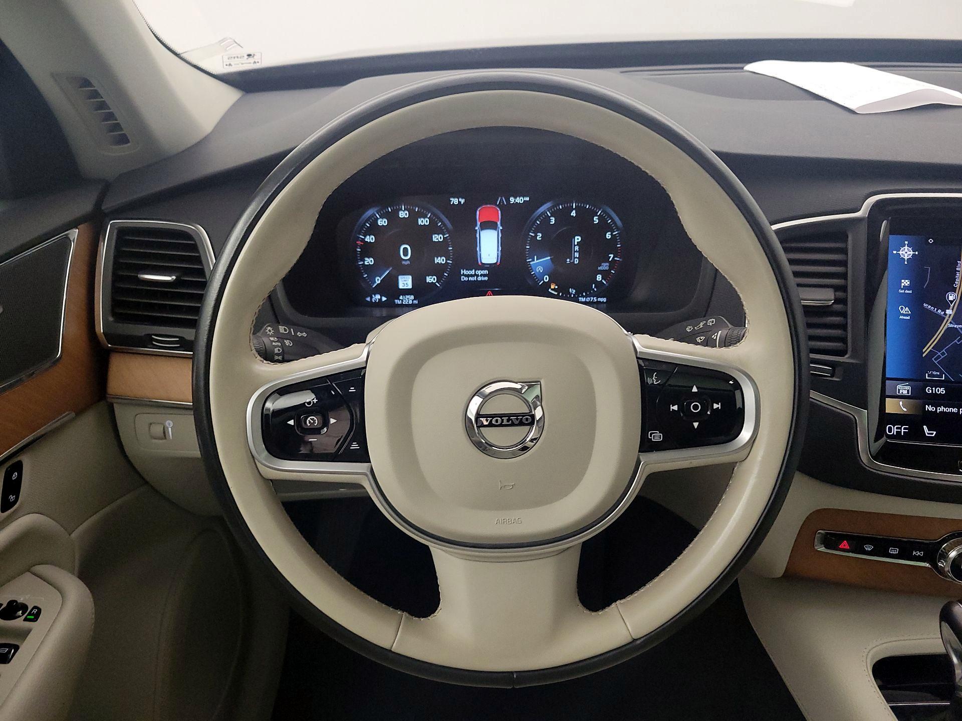 Thumbnail: 2022 Volvo XC90 - 10