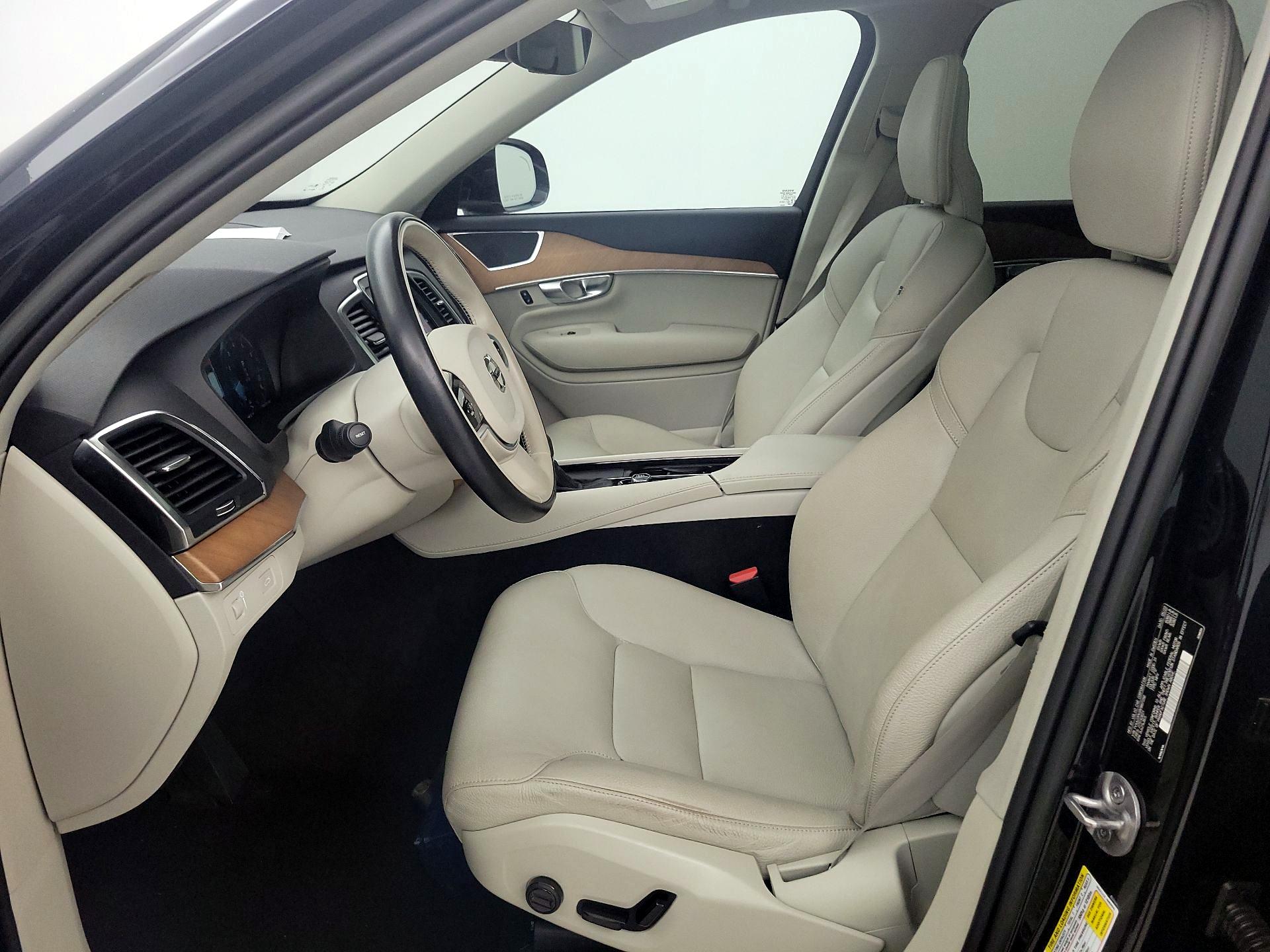 Thumbnail: 2022 Volvo XC90 - 11