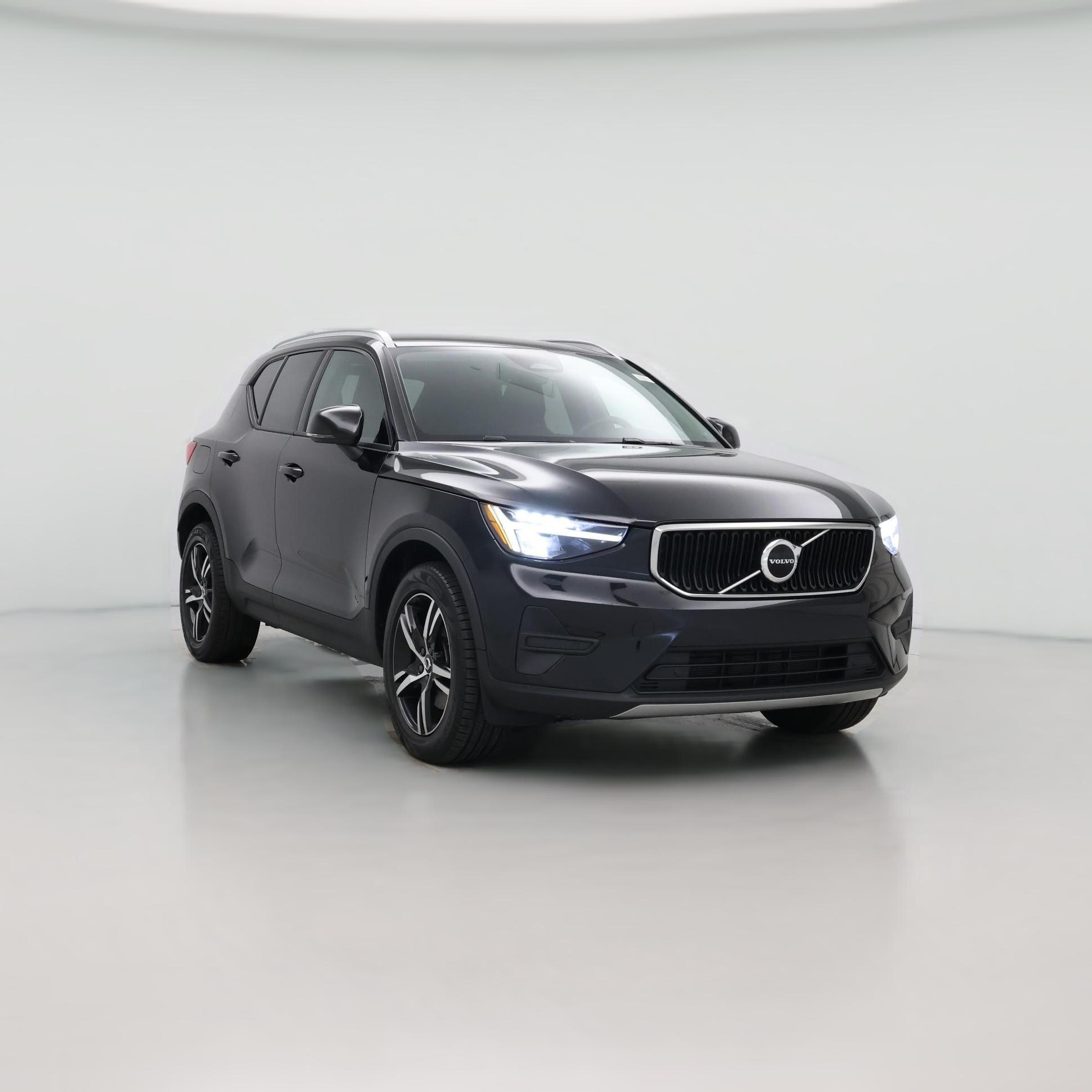 Thumbnail: 2023 Volvo XC40 - 1