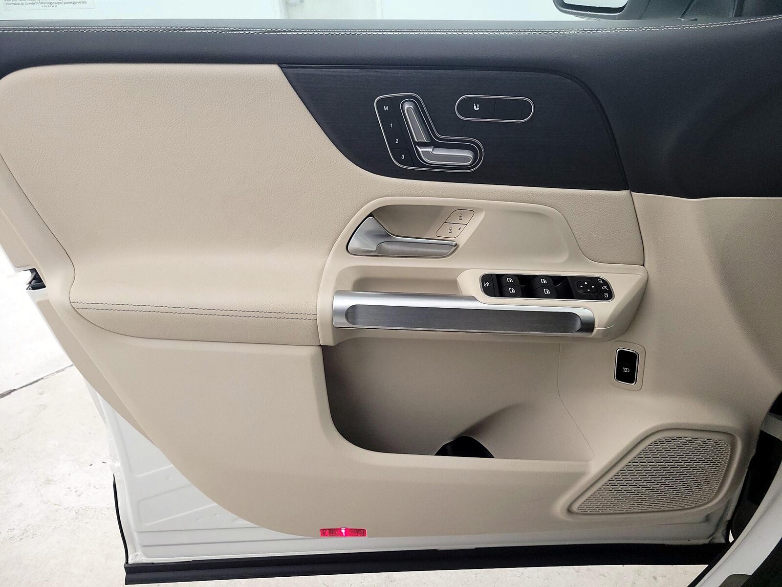 2022 Mercedes-Benz GLB Base - Photo 13