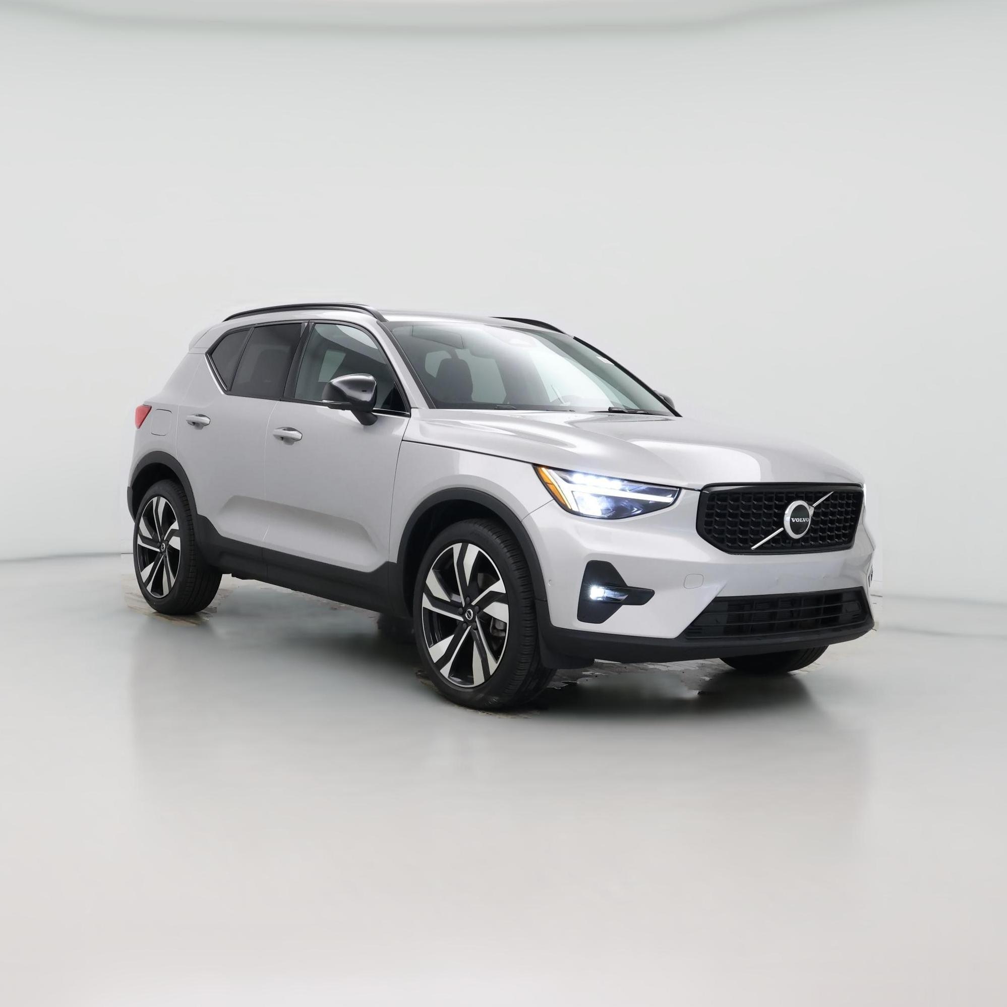 Thumbnail: 2023 Volvo XC40 - 1