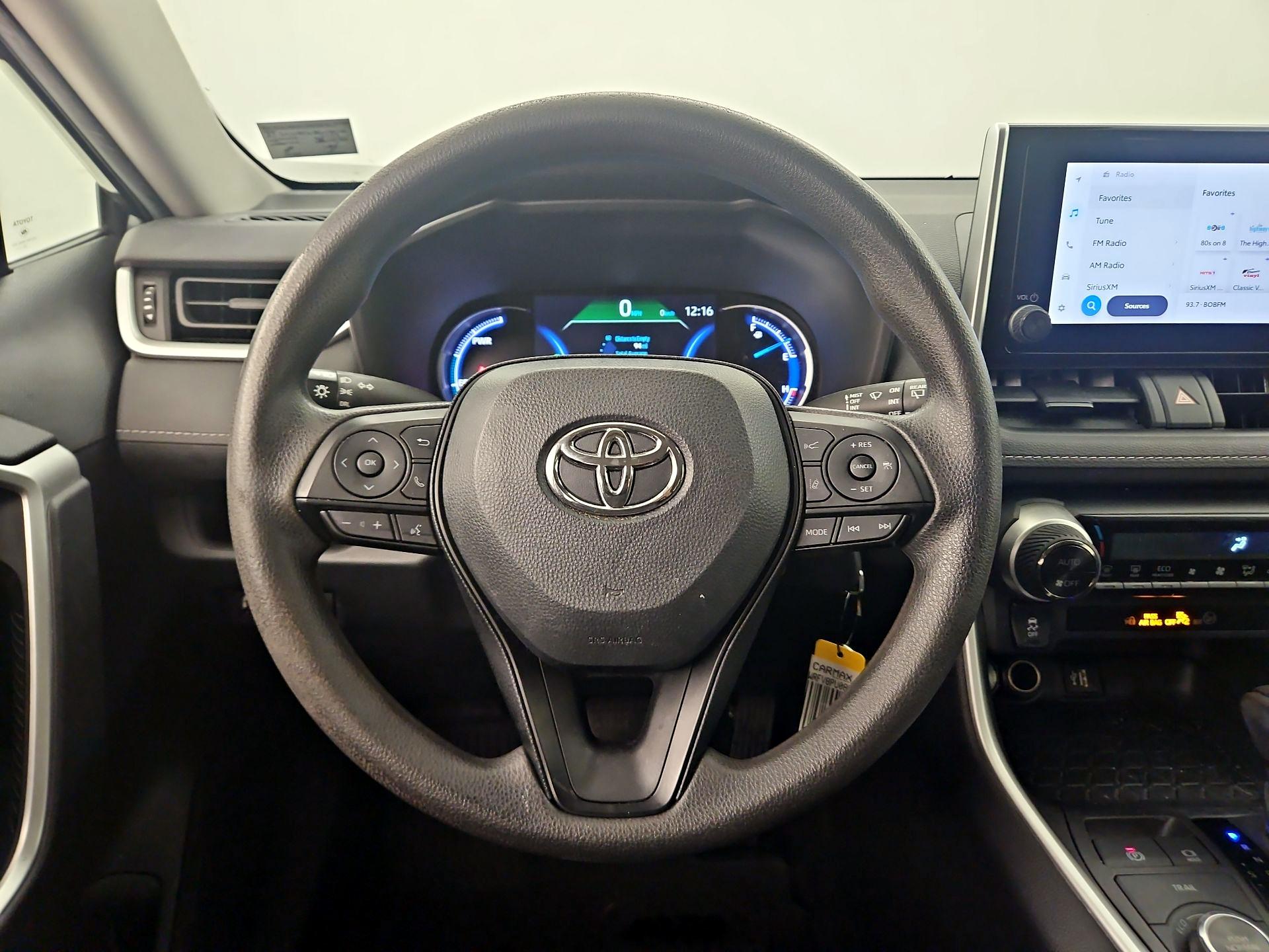 Thumbnail: 2023 Toyota RAV4 - 10