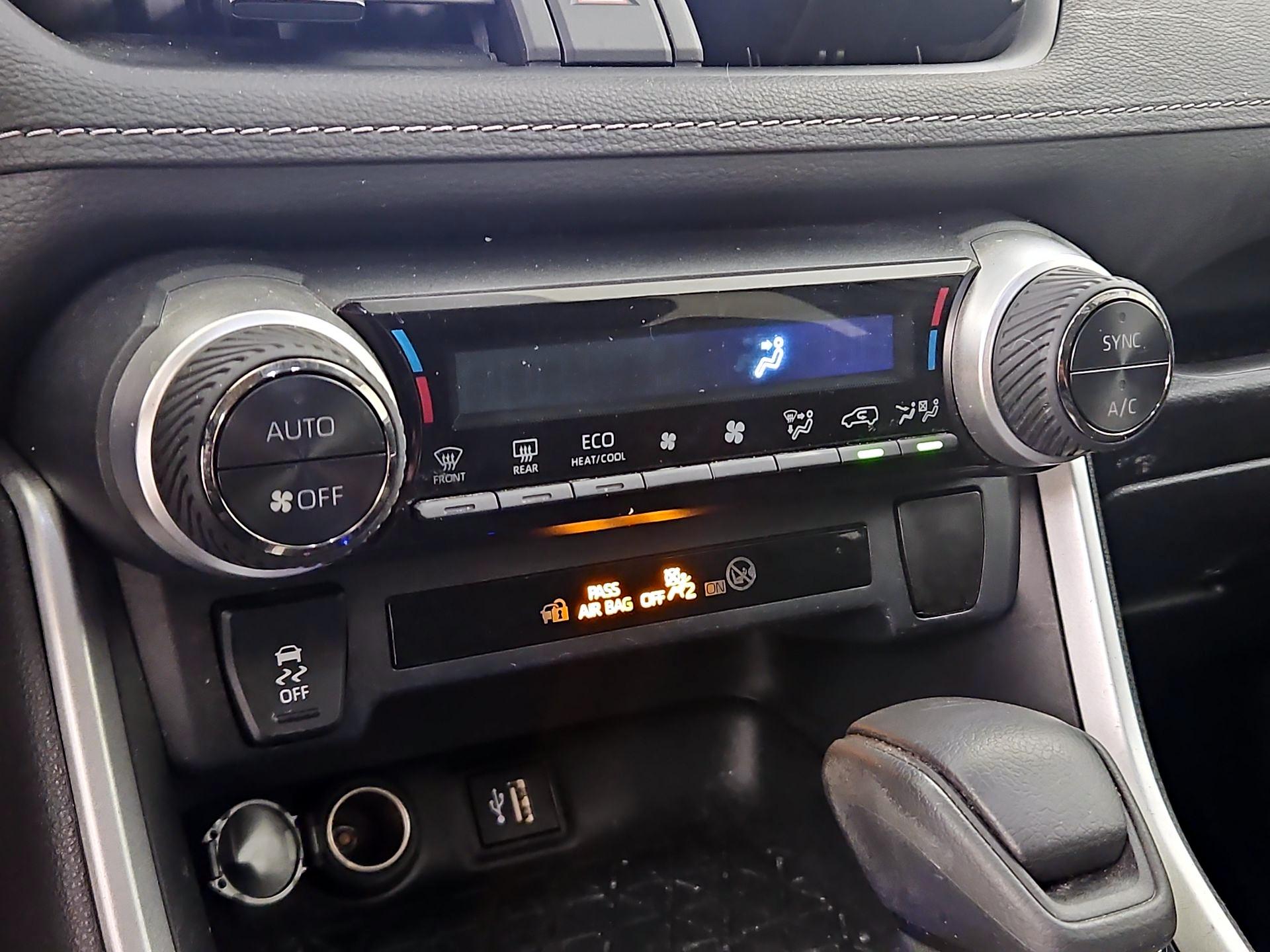 Thumbnail: 2023 Toyota RAV4 - 16