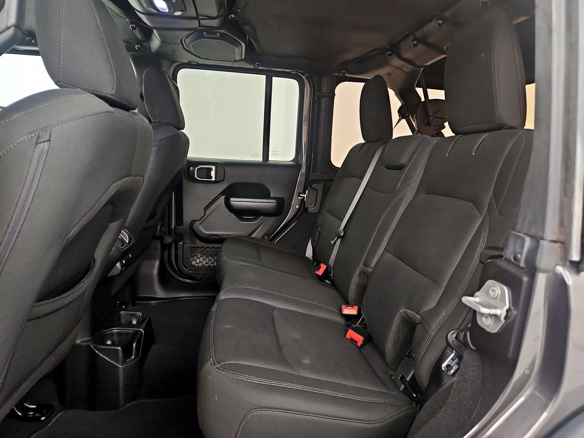 Thumbnail: 2018 Jeep Wrangler - 19