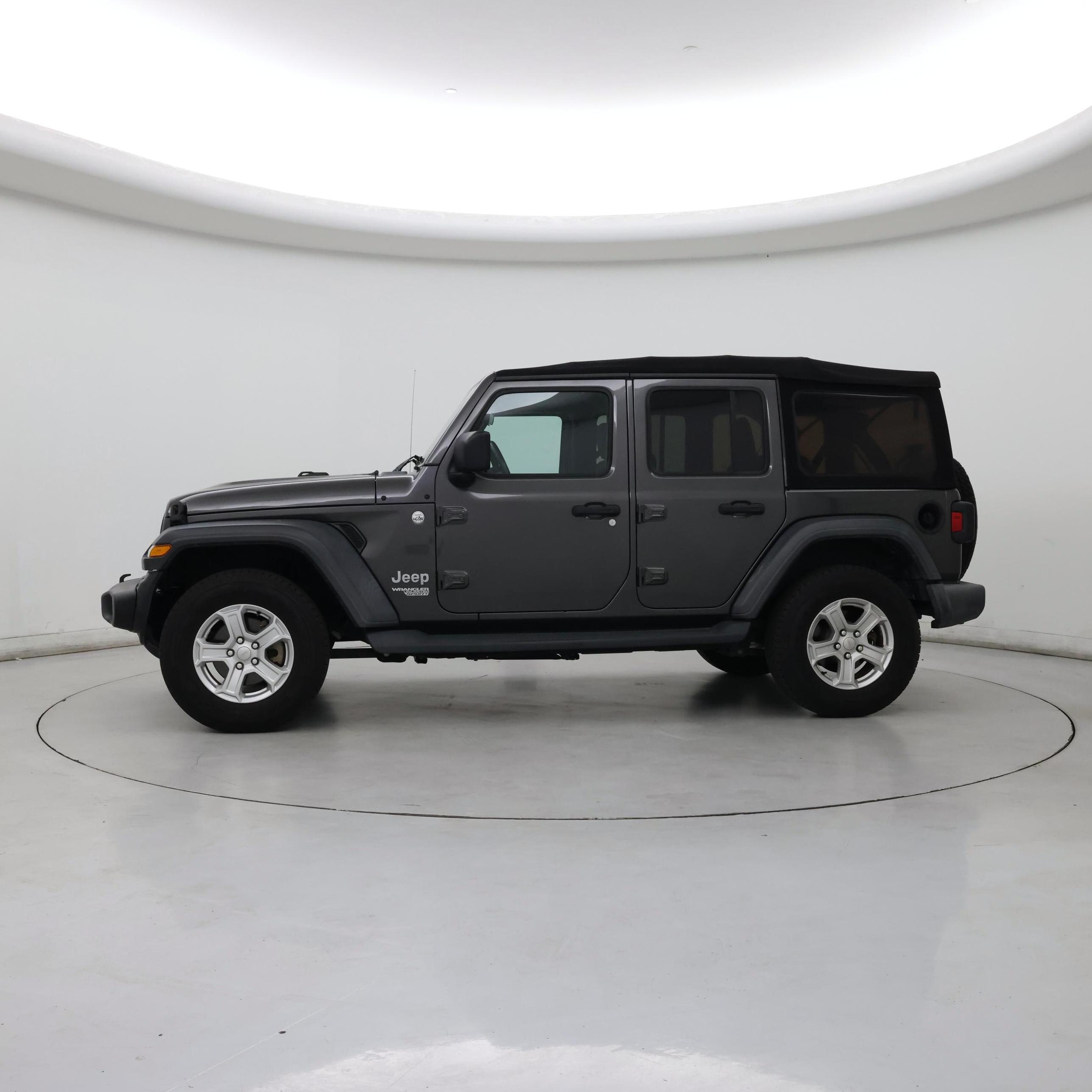 Thumbnail: 2018 Jeep Wrangler - 3