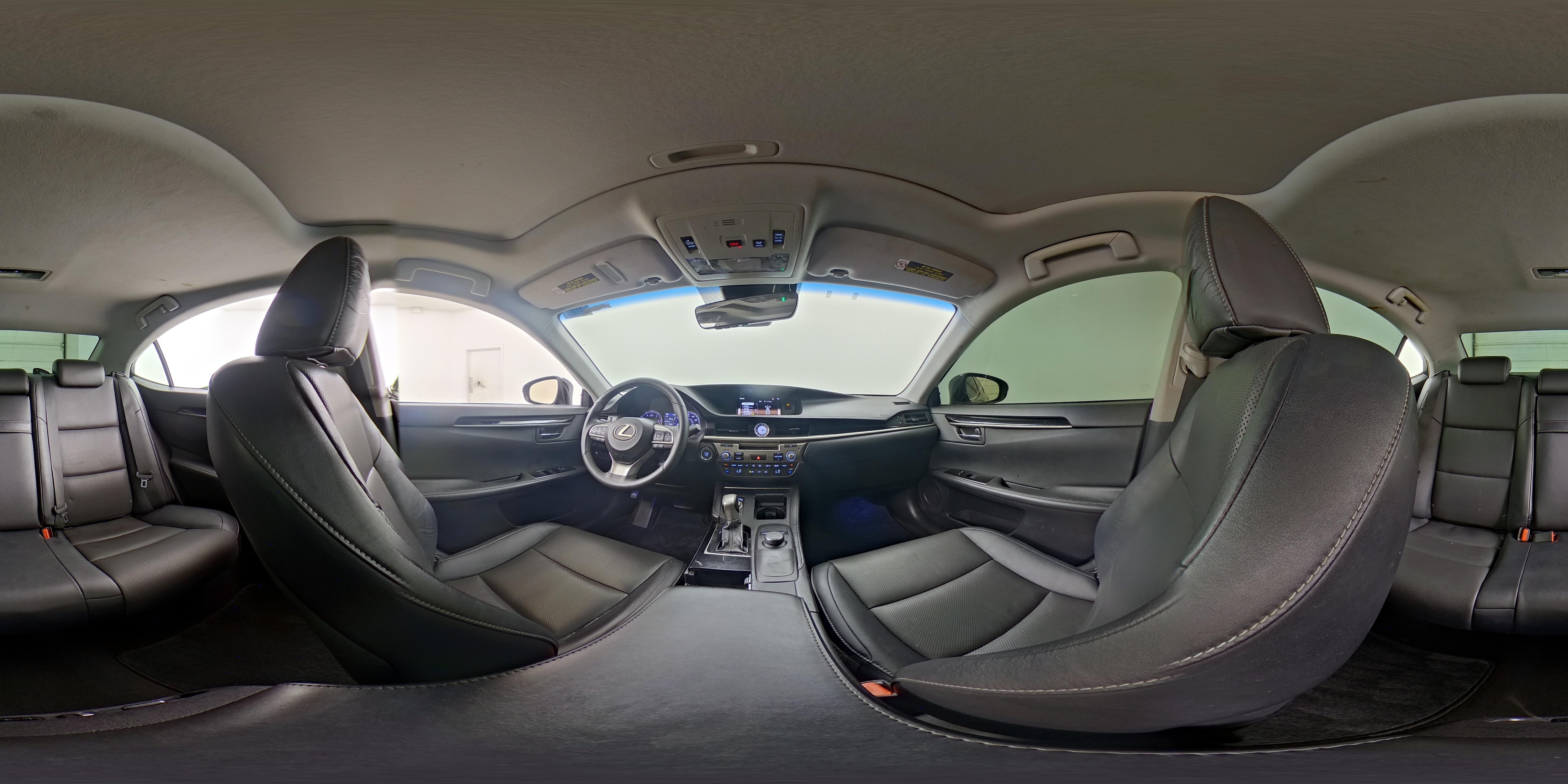 2017 Lexus ES 350 - Photo 25