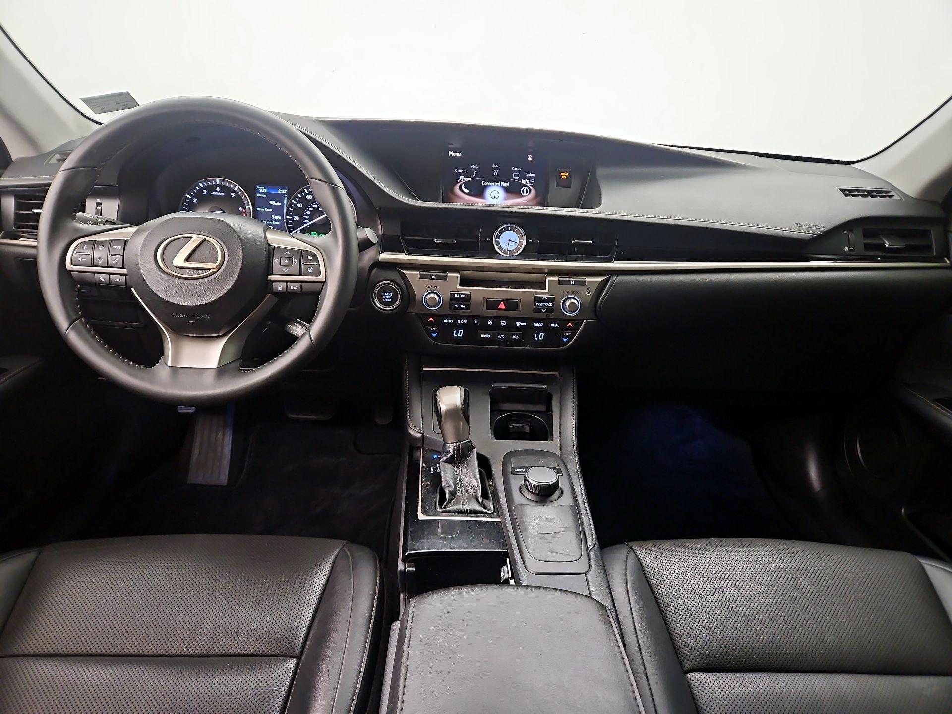 Thumbnail: 2017 Lexus ES - 9
