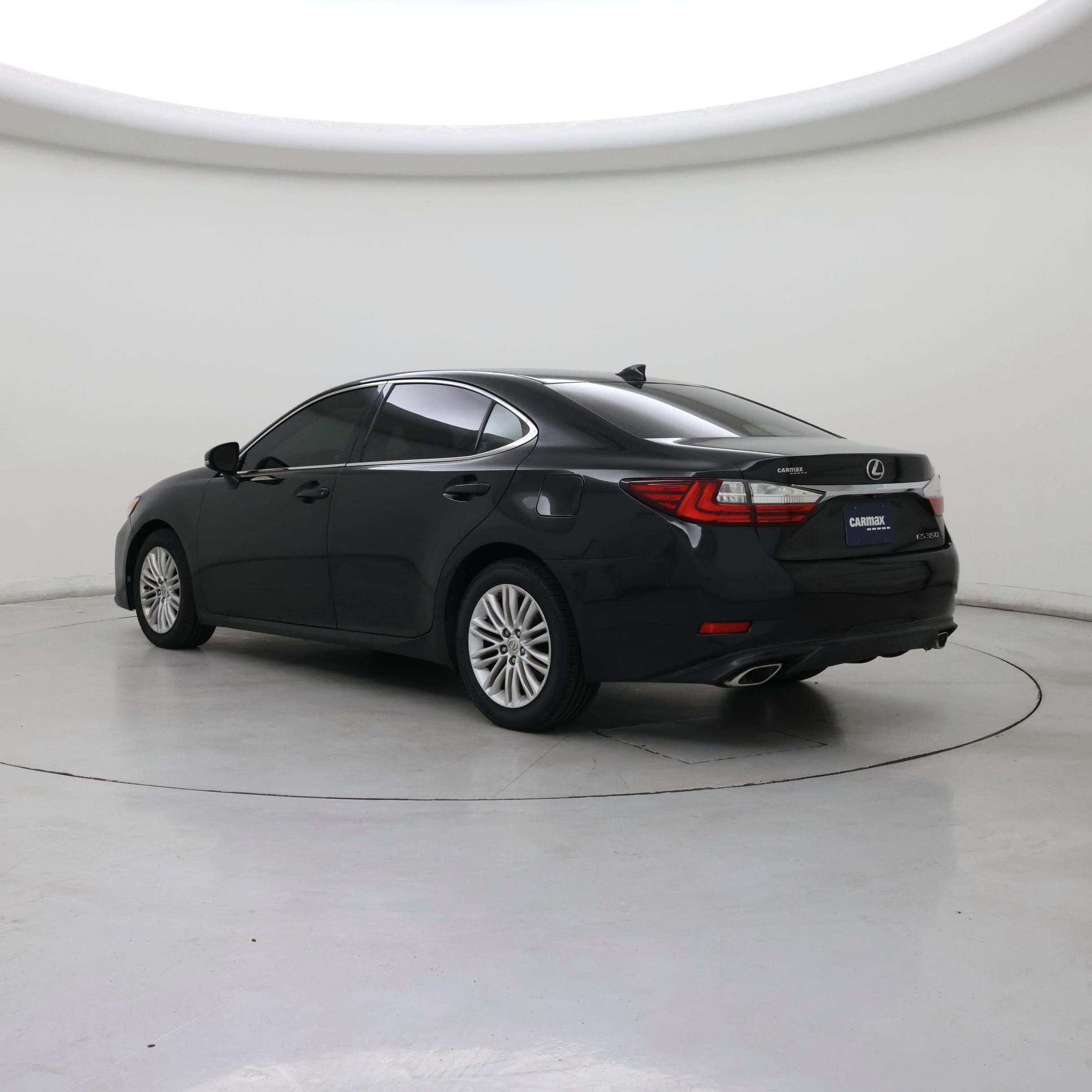Thumbnail: 2017 Lexus ES - 2