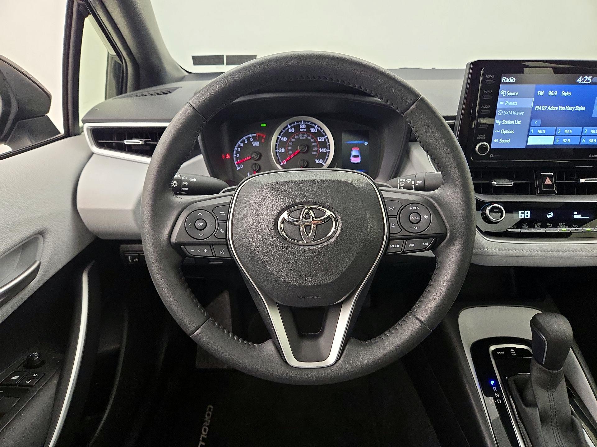 Thumbnail: 2022 Toyota Corolla - 10