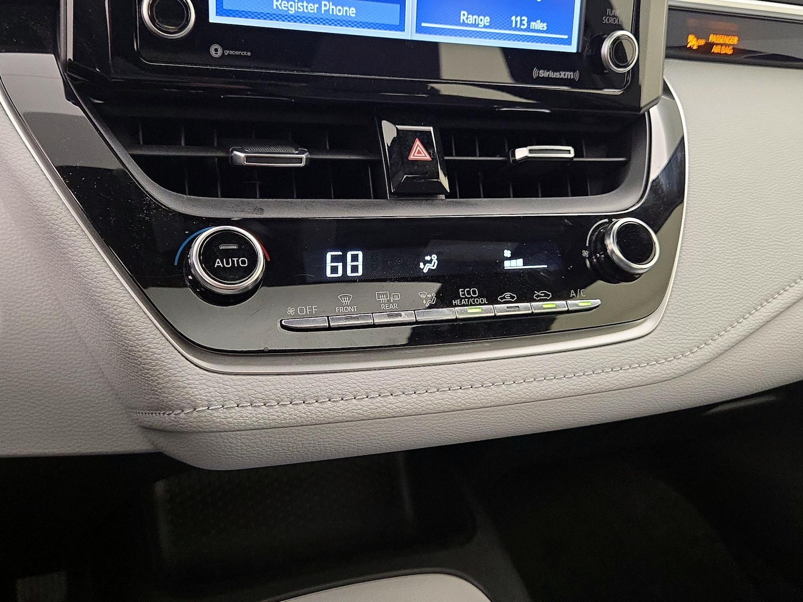 2022 Toyota Corolla SE - Photo 17