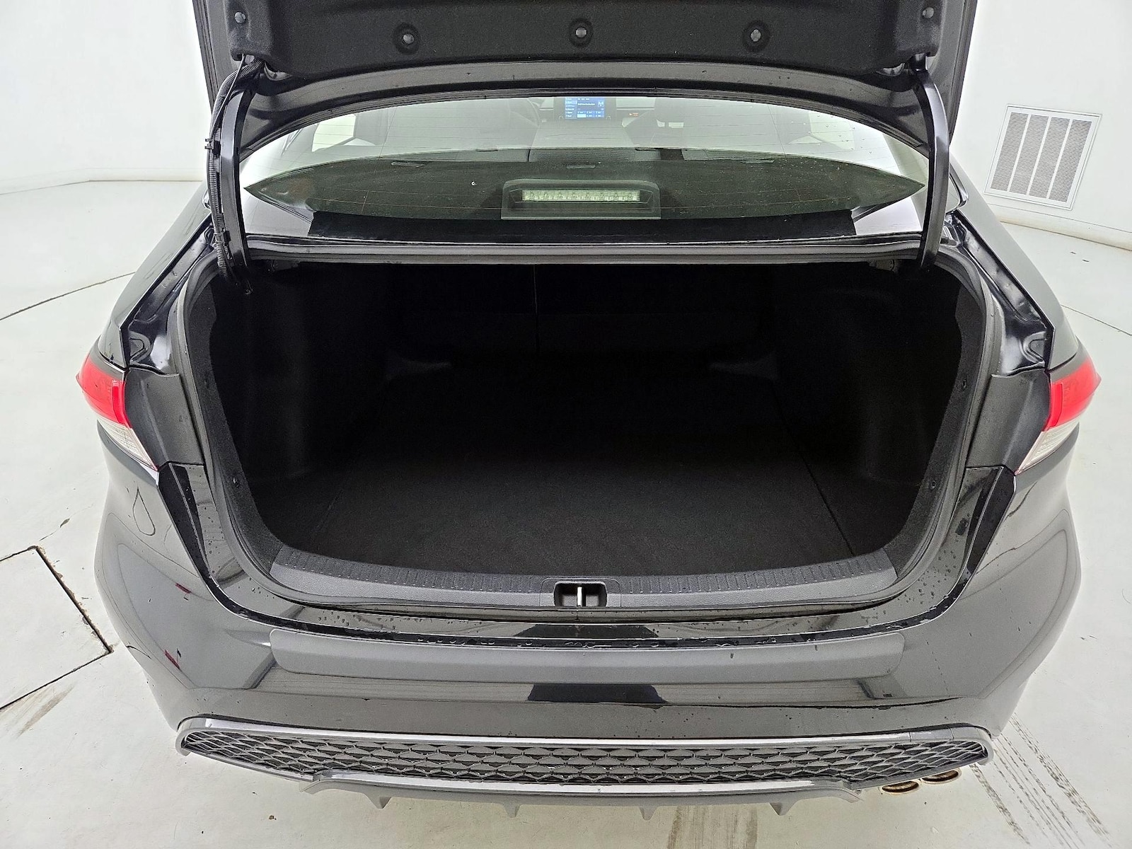 2022 Toyota Corolla SE - Photo 22