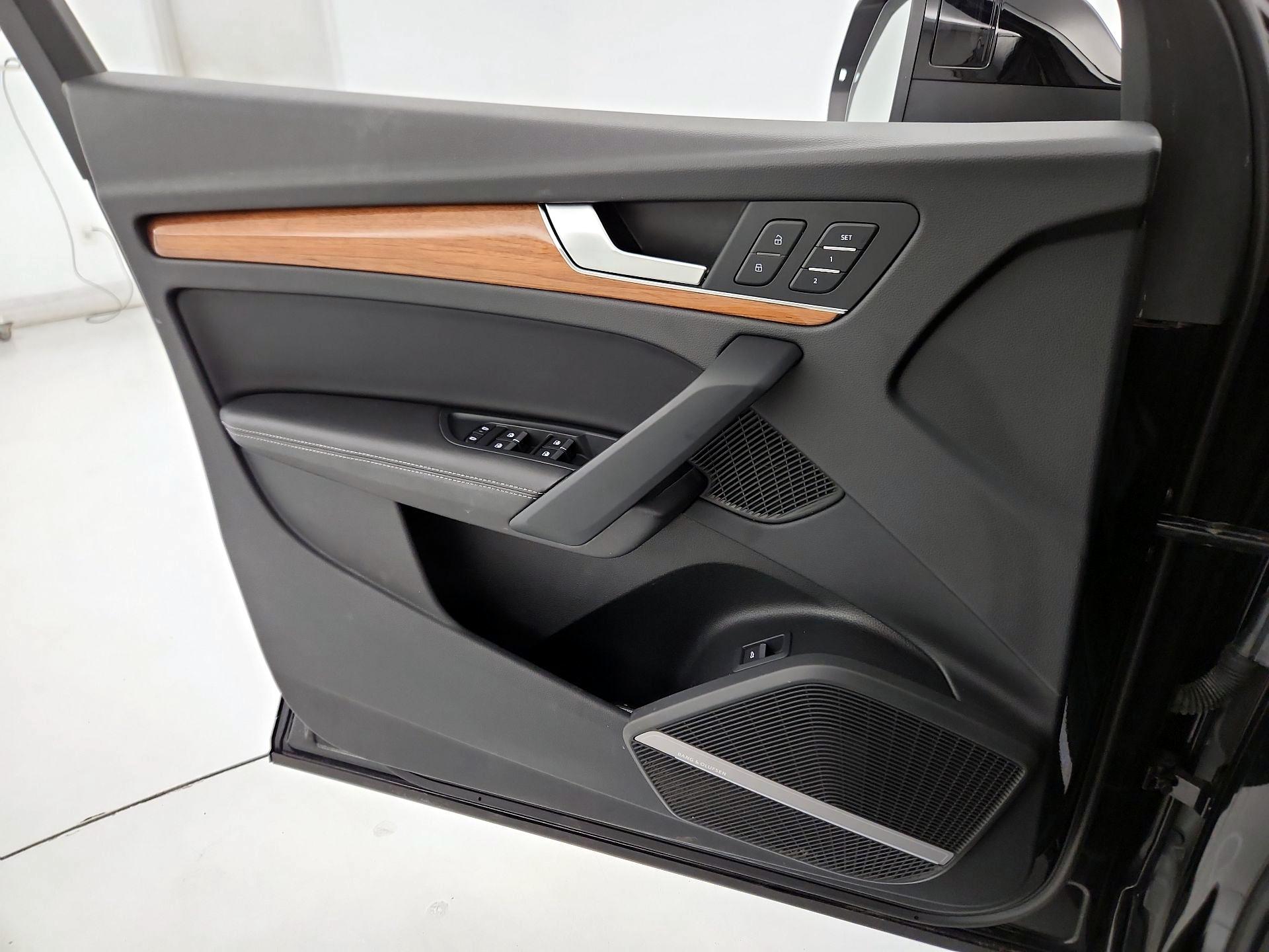 Thumbnail: 2023 Audi Q5 - 12