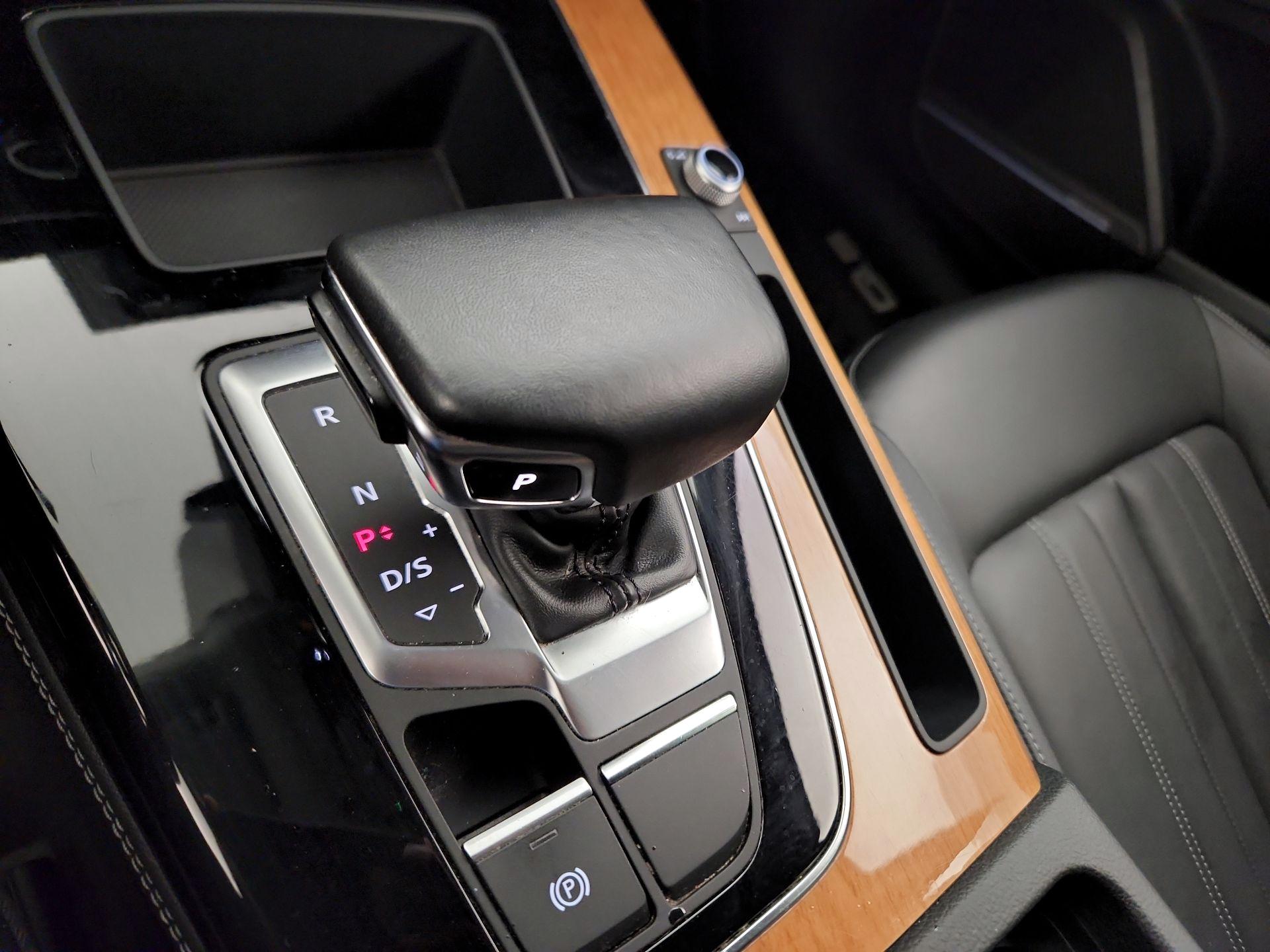 Thumbnail: 2023 Audi Q5 - 15