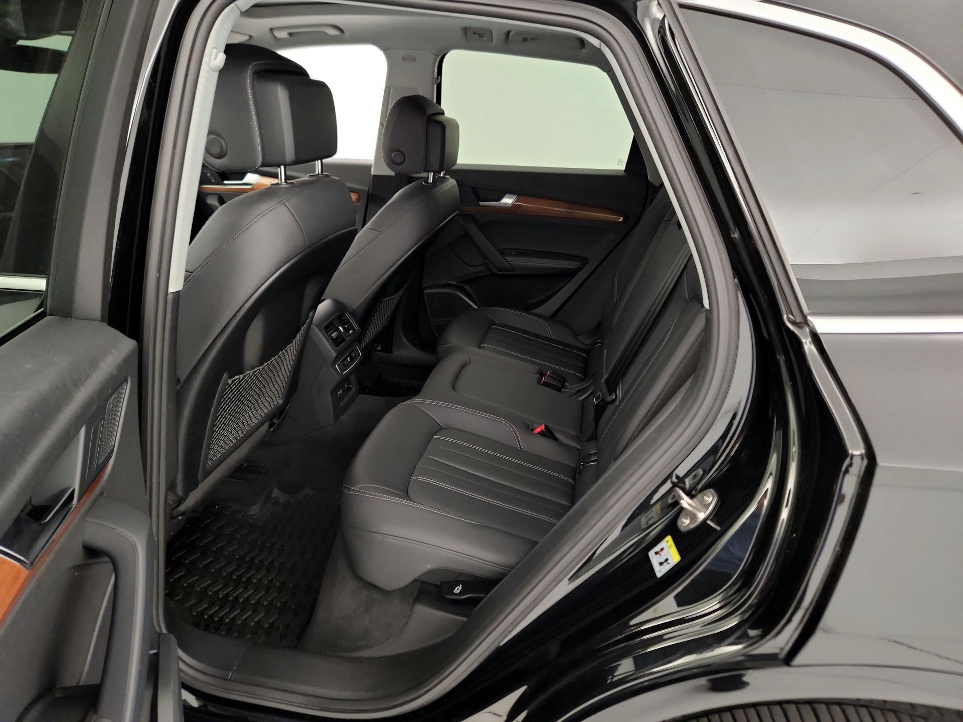 Thumbnail: 2023 Audi Q5 - 16