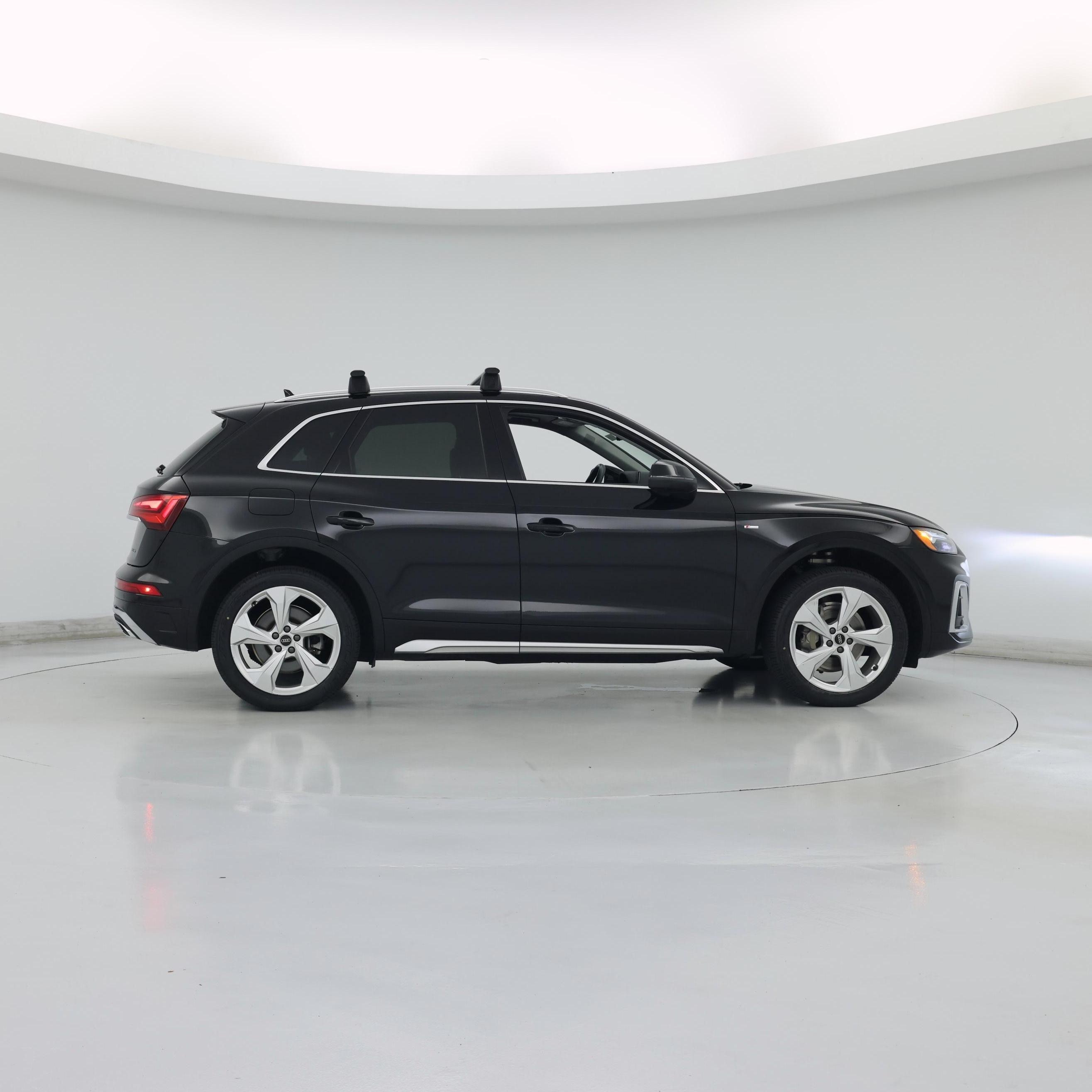Thumbnail: 2023 Audi Q5 - 7