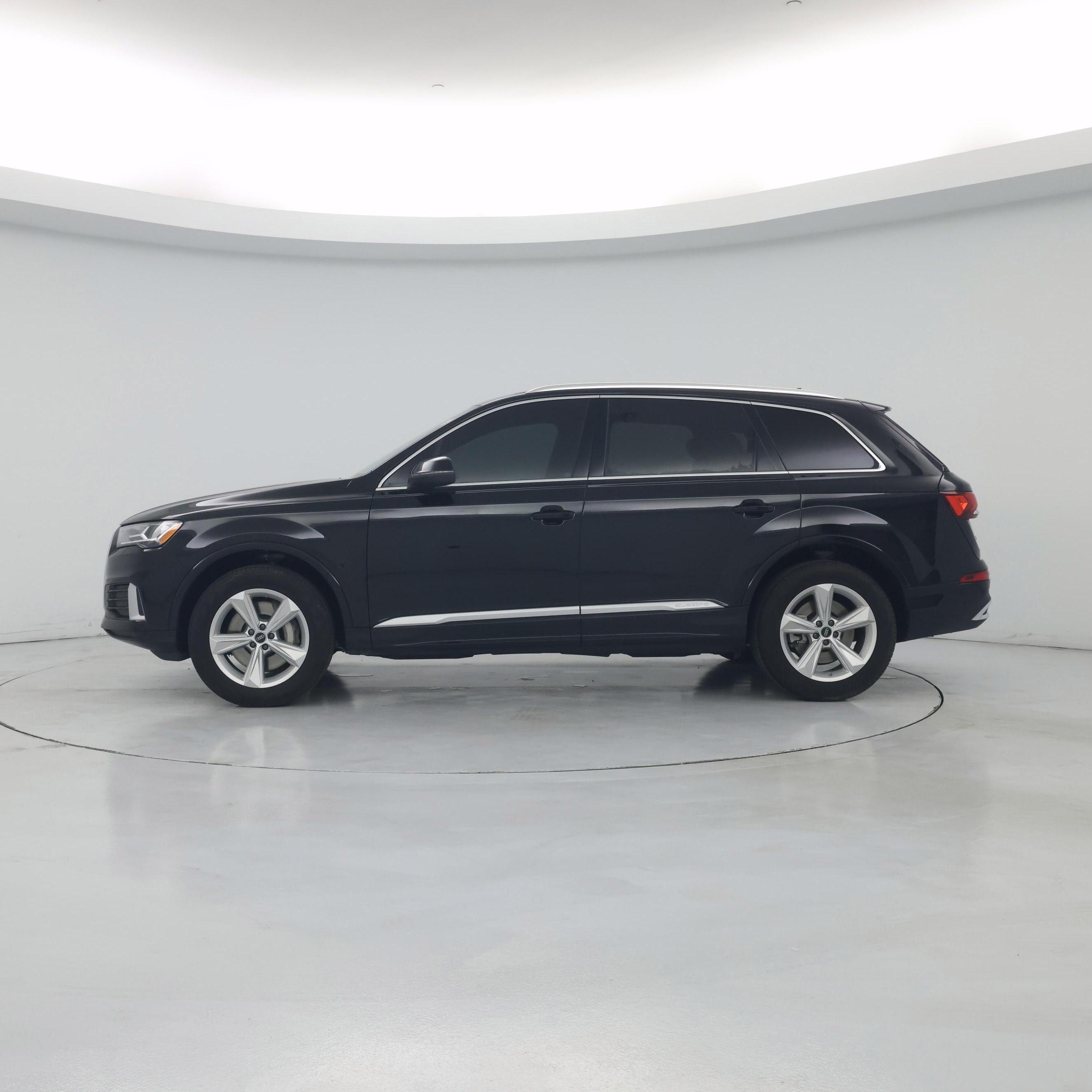 Thumbnail: 2023 Audi Q7 - 3