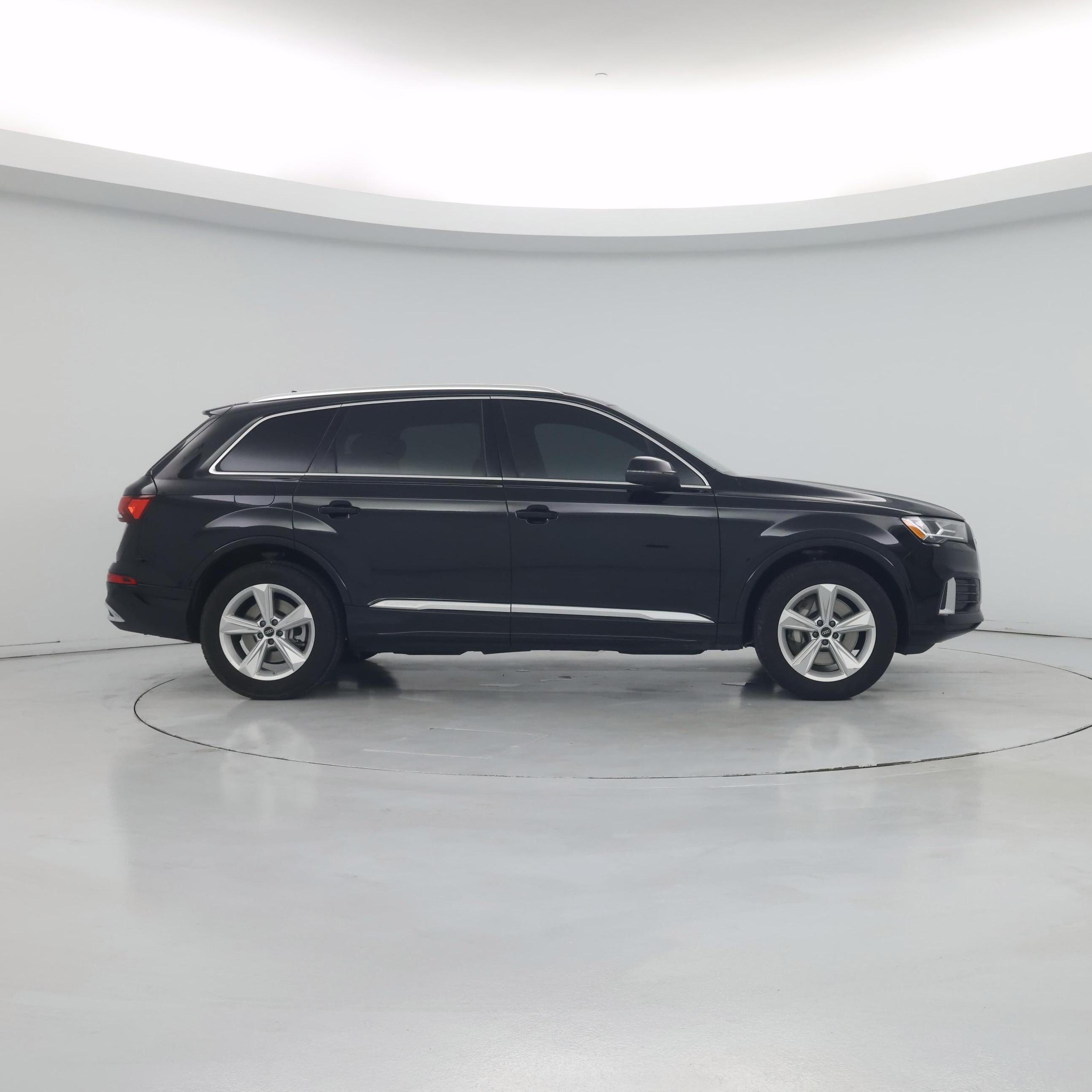 Thumbnail: 2023 Audi Q7 - 7