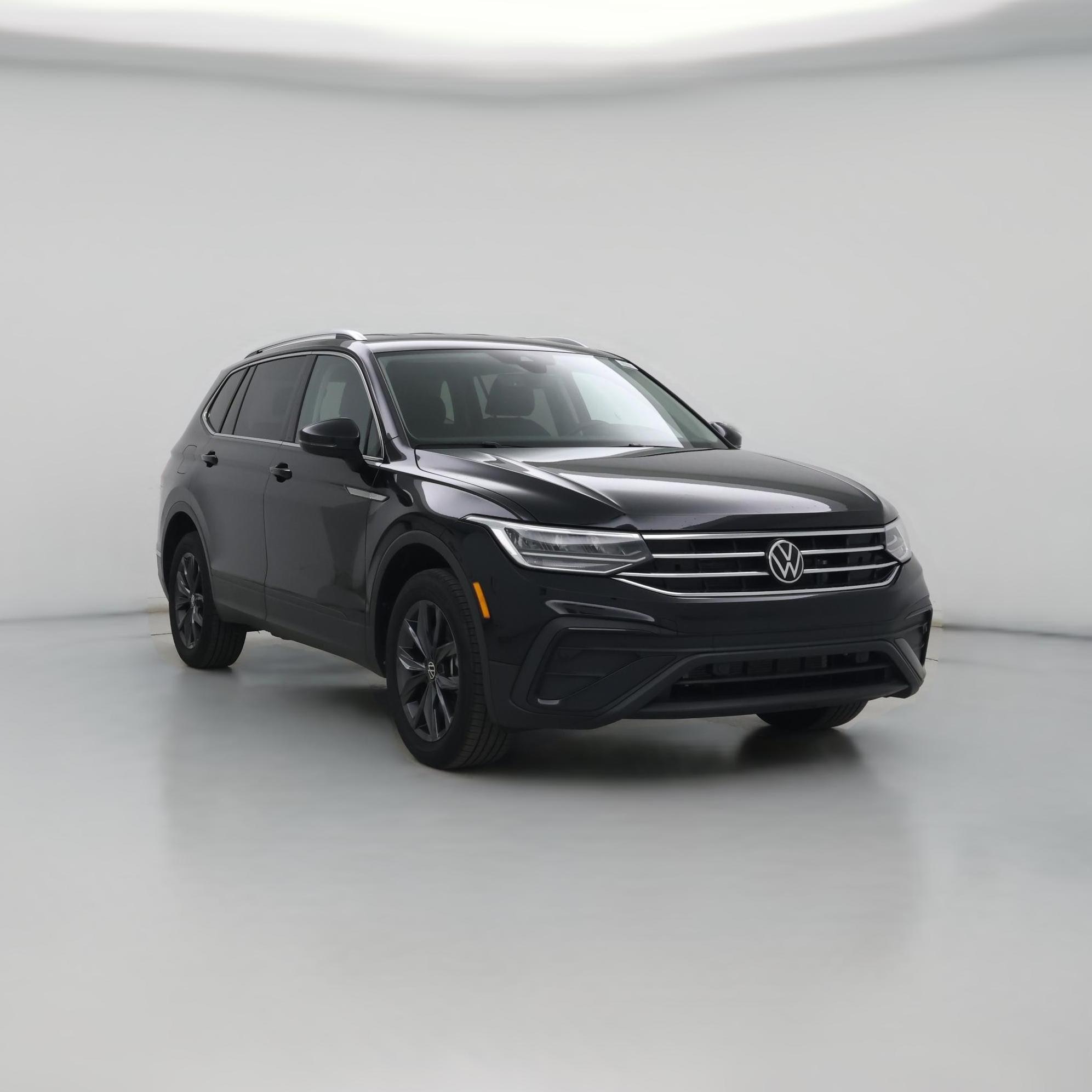 Thumbnail: 2023 Volkswagen Tiguan - 1