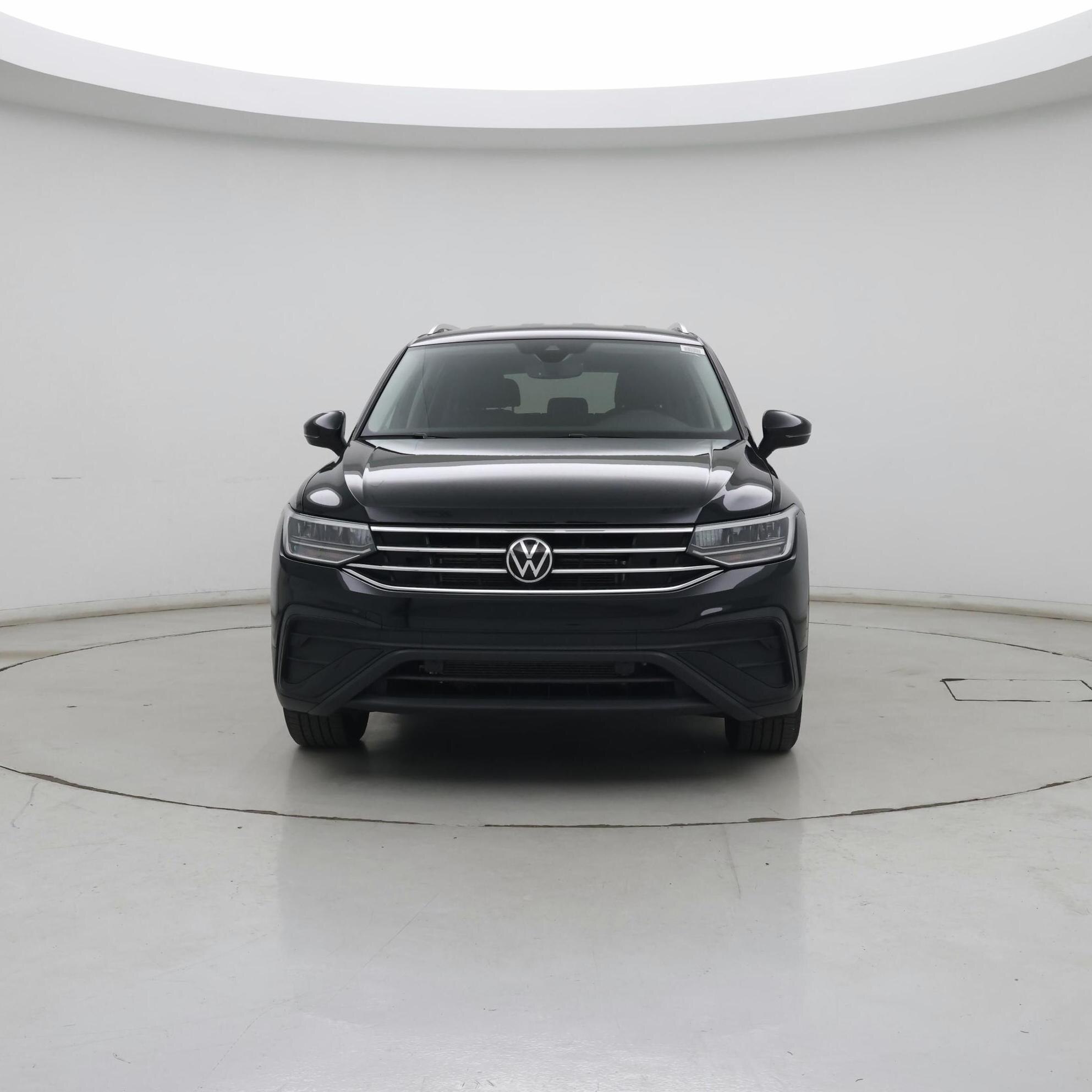 Thumbnail: 2023 Volkswagen Tiguan - 5