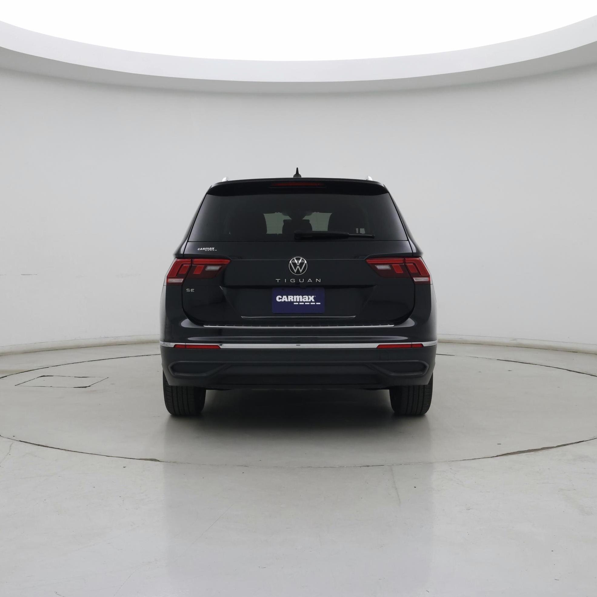 Thumbnail: 2023 Volkswagen Tiguan - 6