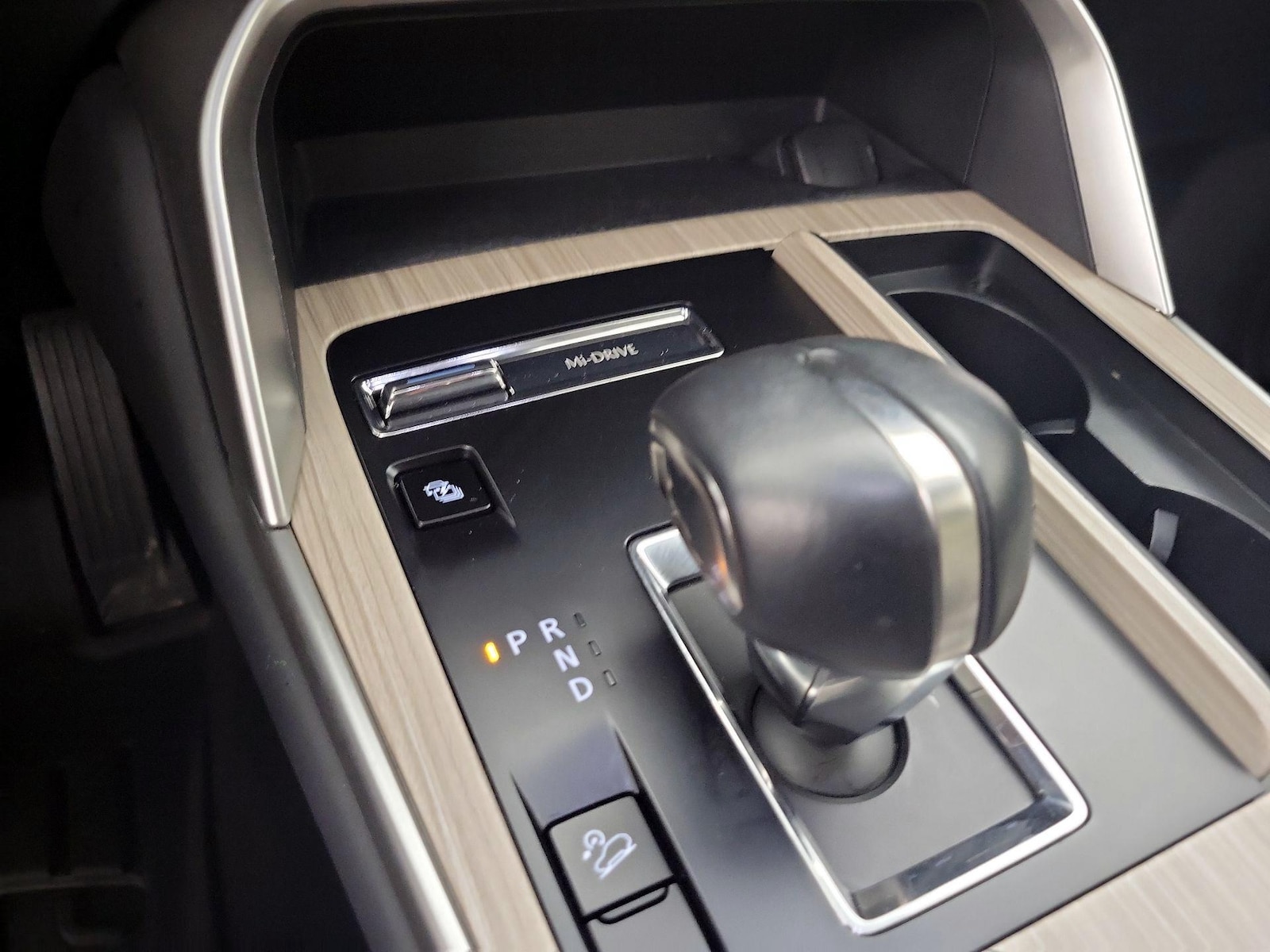 2024 Mazda CX-90 Preferred Package - Photo 18