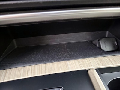 USB/AUX Ports