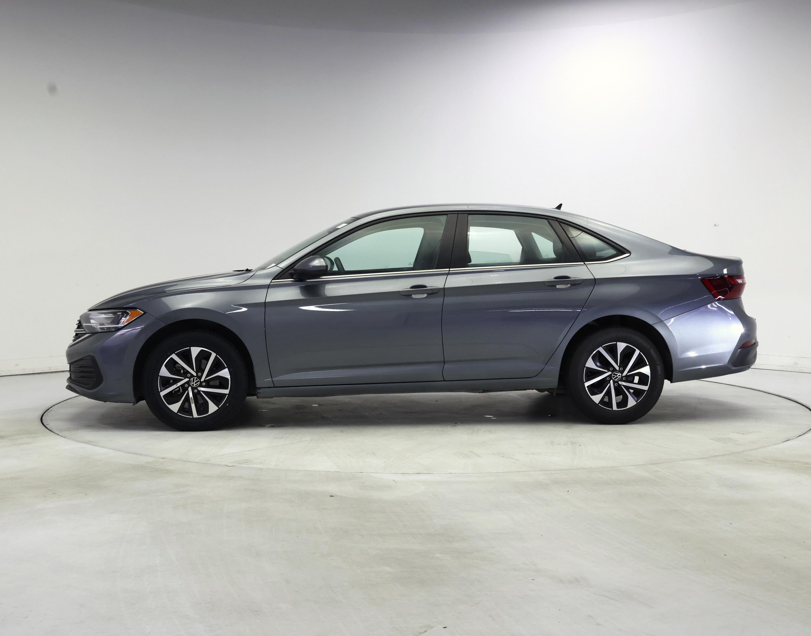 Thumbnail: 2023 Volkswagen Jetta - 3