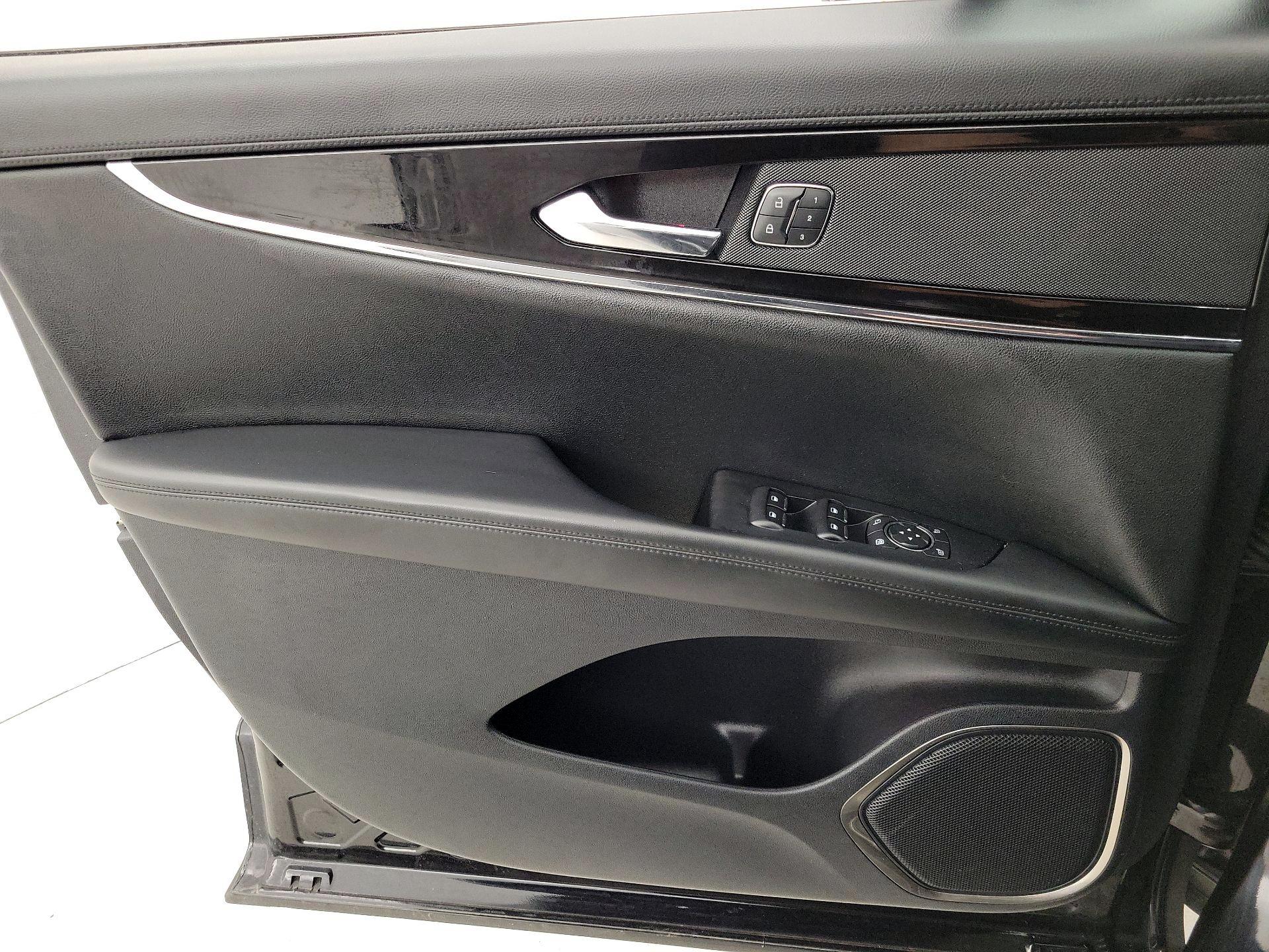 Thumbnail: 2022 Lincoln Nautilus - 12