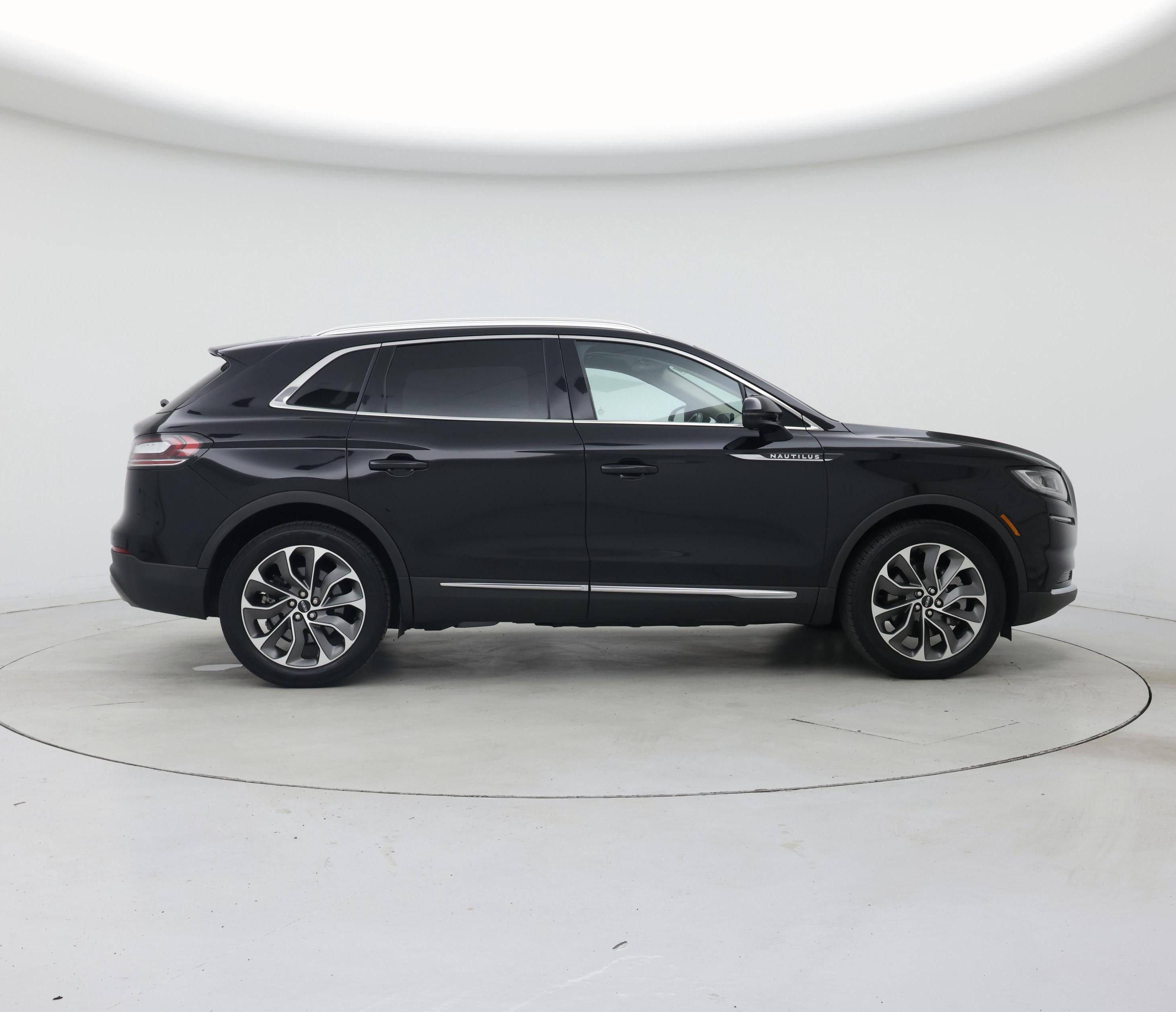 Thumbnail: 2022 Lincoln Nautilus - 7