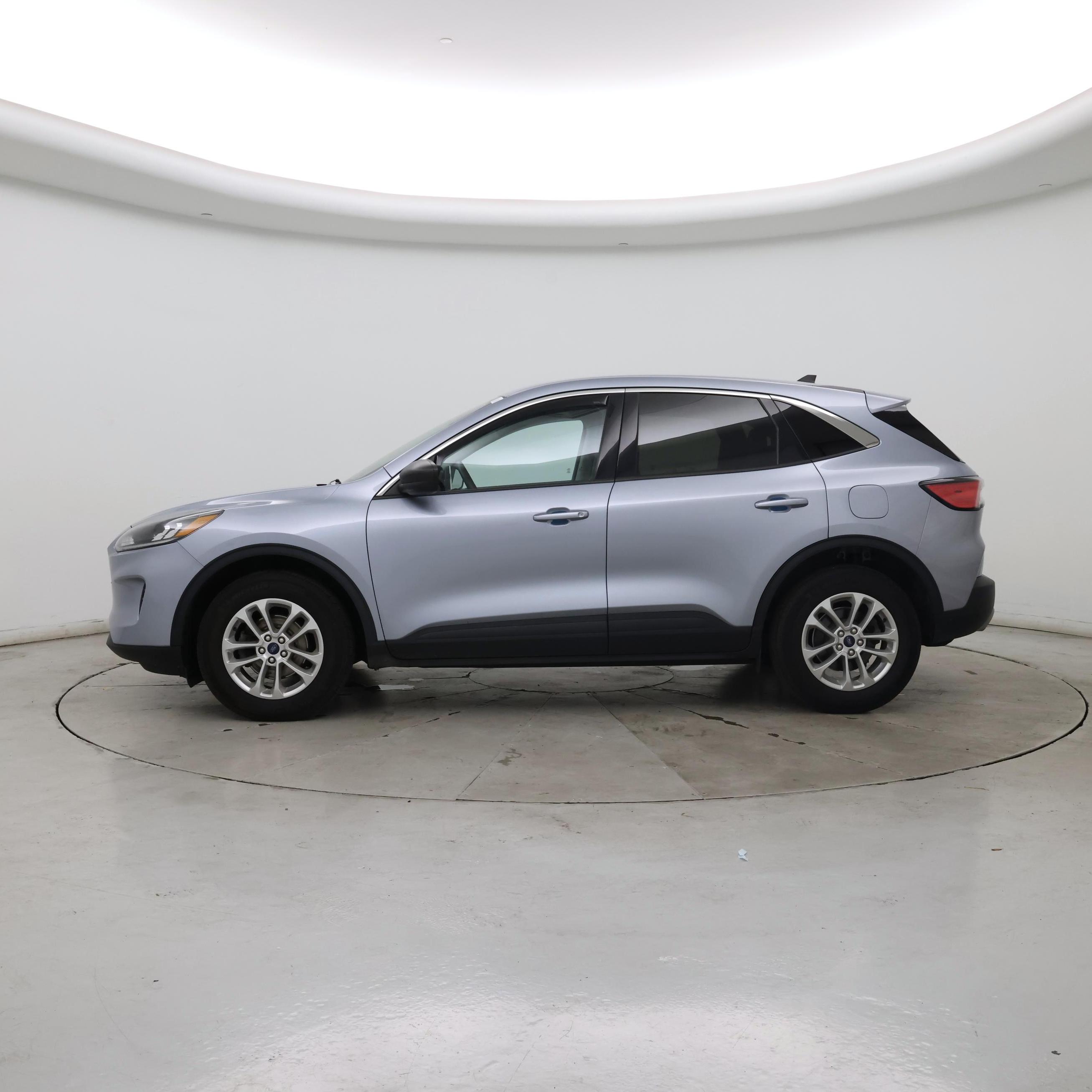 Thumbnail: 2022 Ford Escape - 3