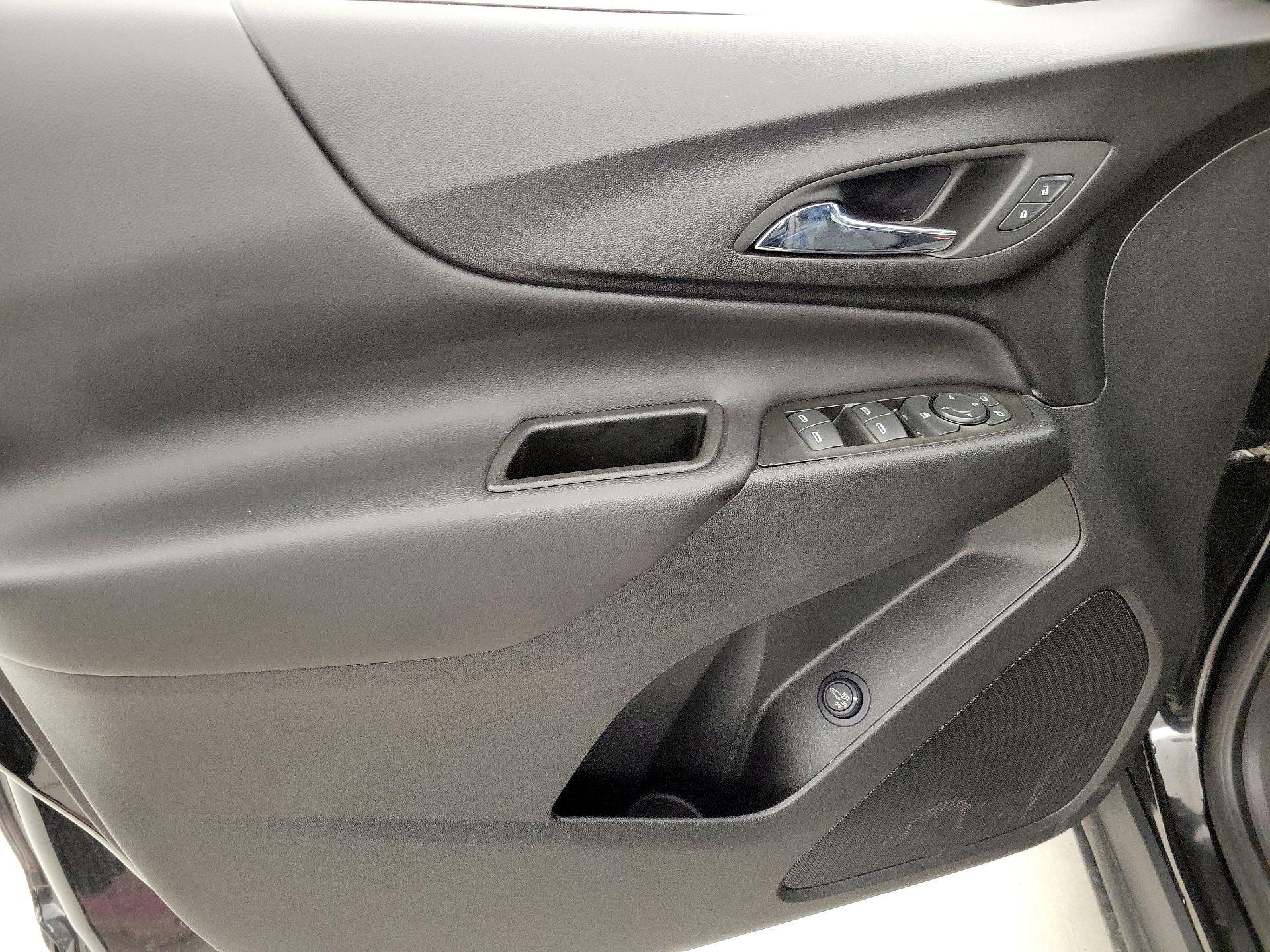 Thumbnail: 2023 Chevrolet Equinox - 12