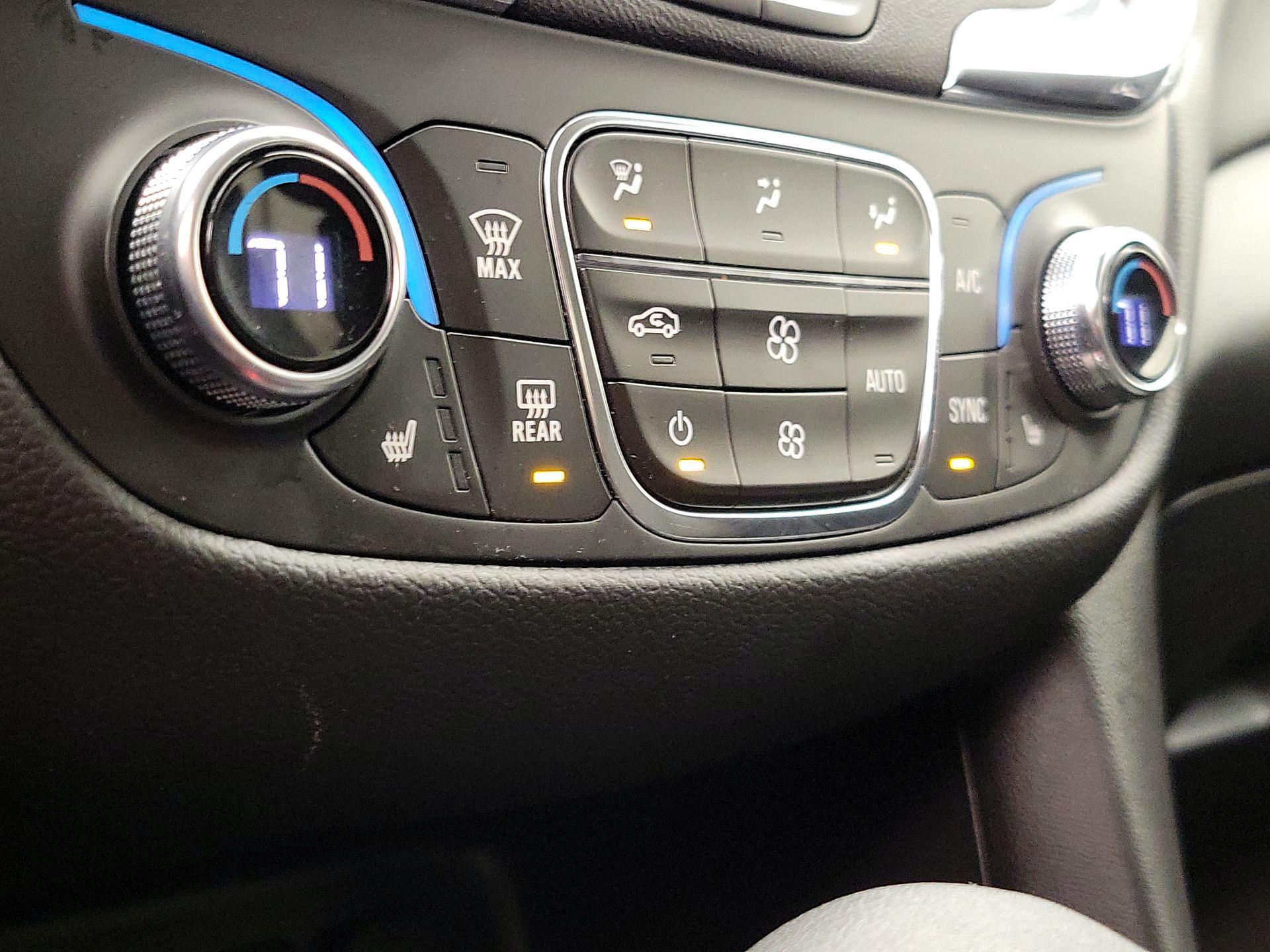 Thumbnail: 2023 Chevrolet Equinox - 16