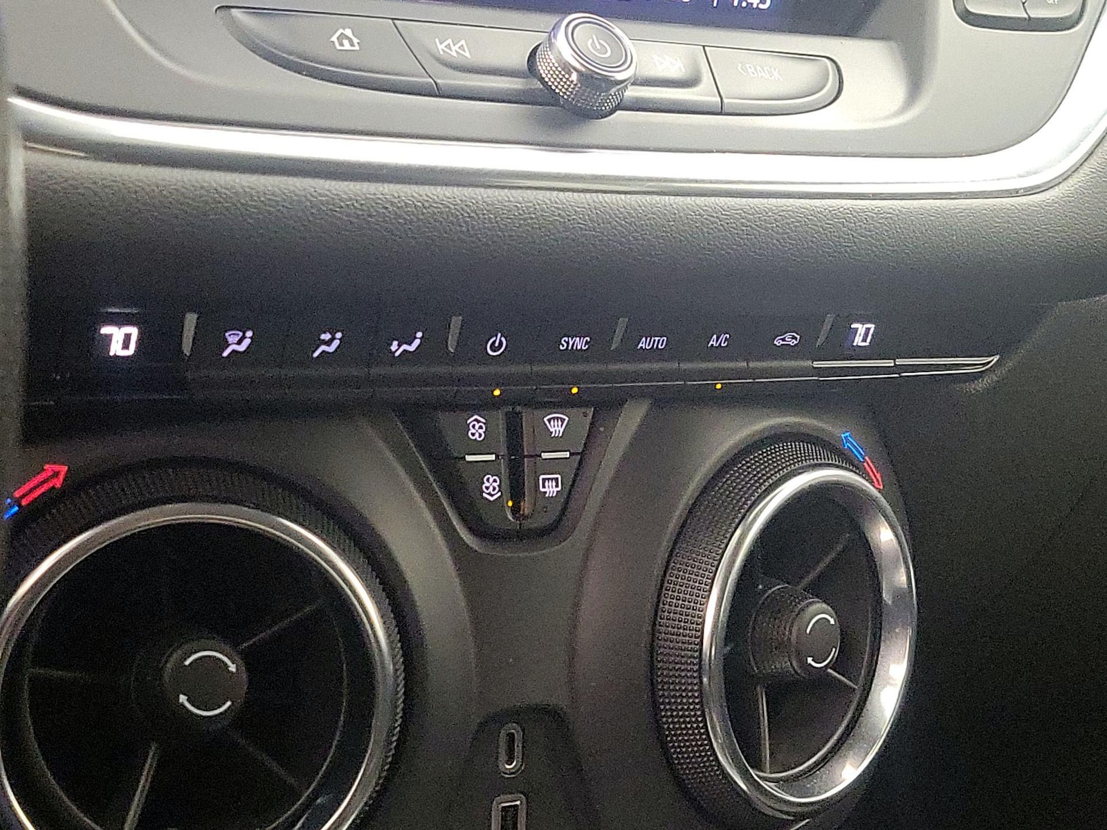 2022 Chevrolet Blazer 2LT - Photo 17