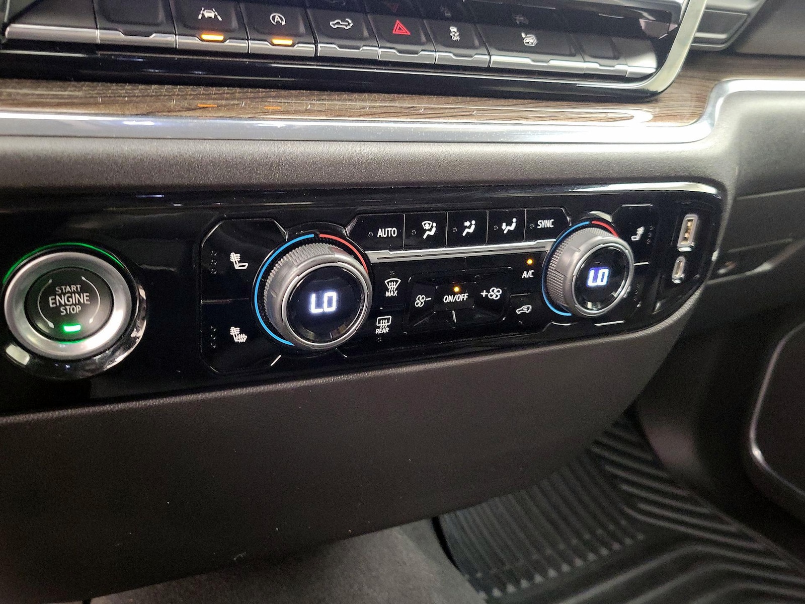 2023 Chevrolet Silverado 1500 LT - Photo 17