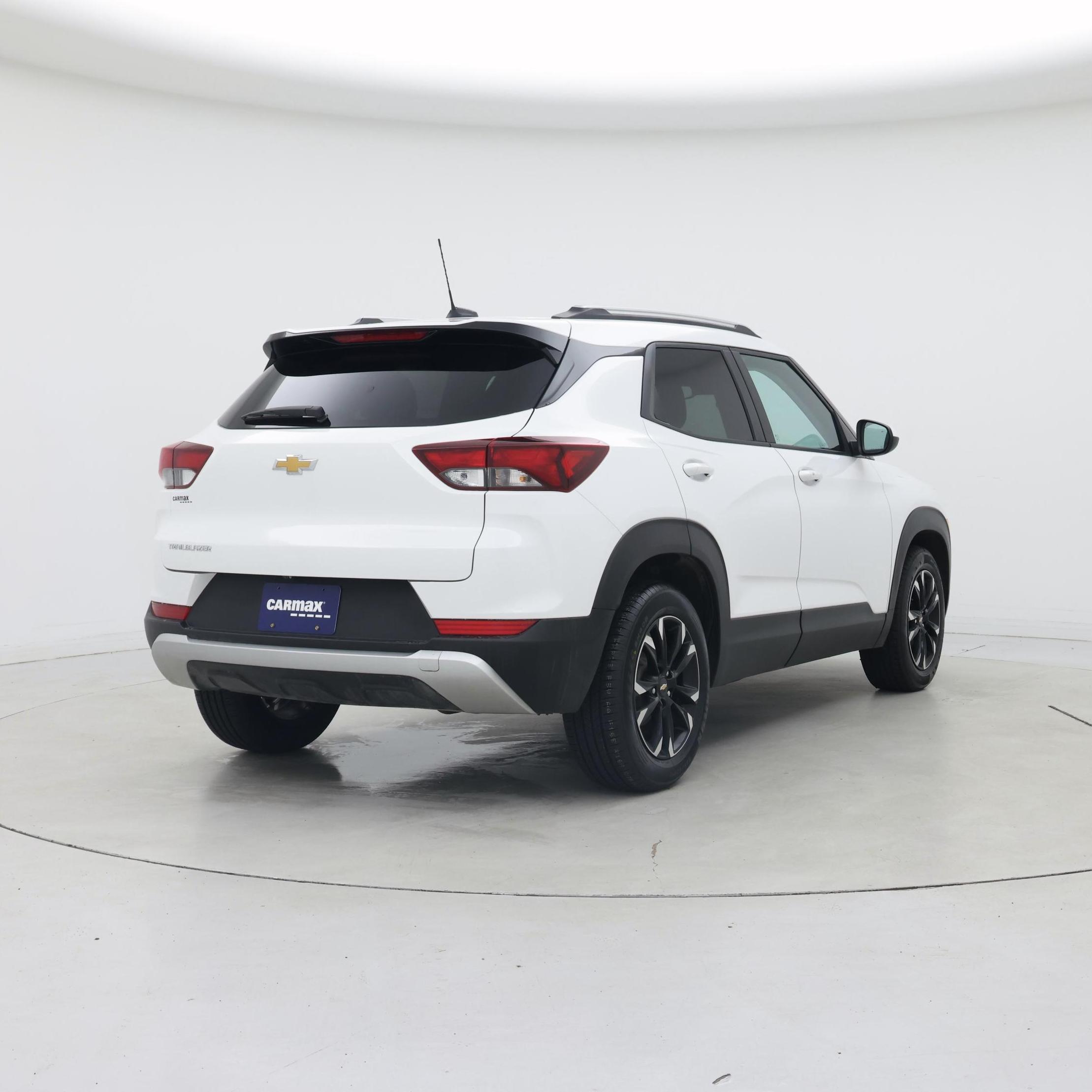 Thumbnail: 2023 Chevrolet TrailBlazer - 8