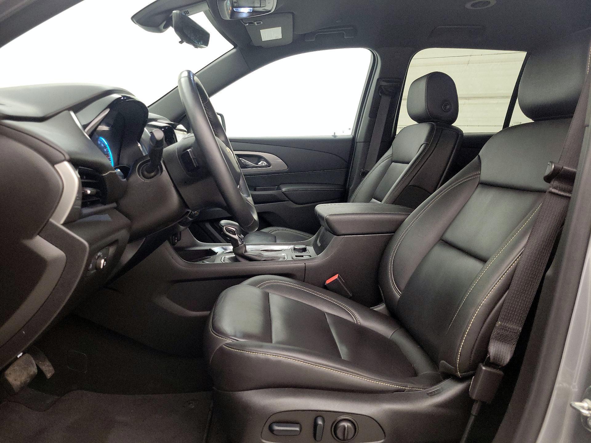 Thumbnail: 2023 Chevrolet Traverse - 11
